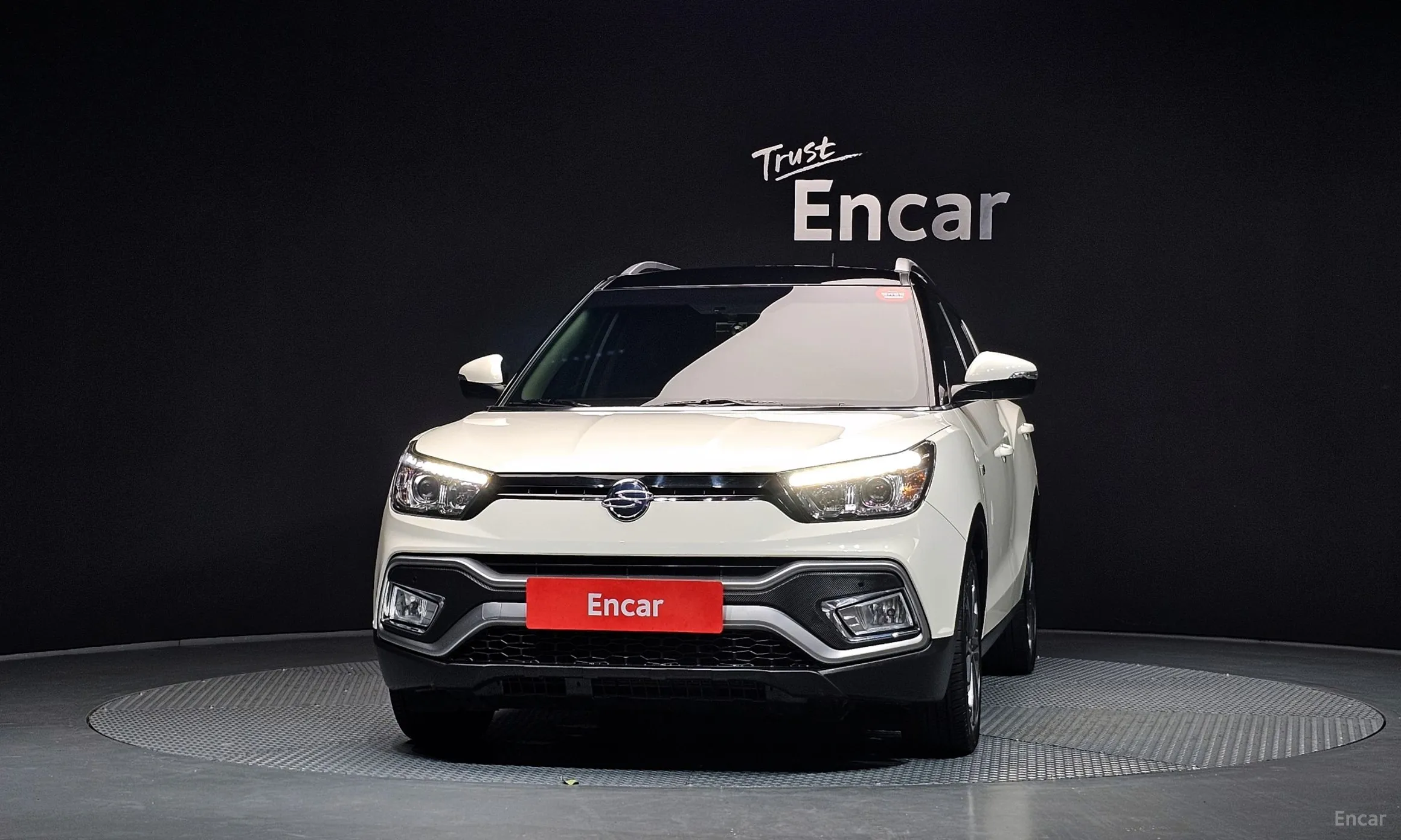 KG Mobility (SsangYong) Tivoli Air превью 3