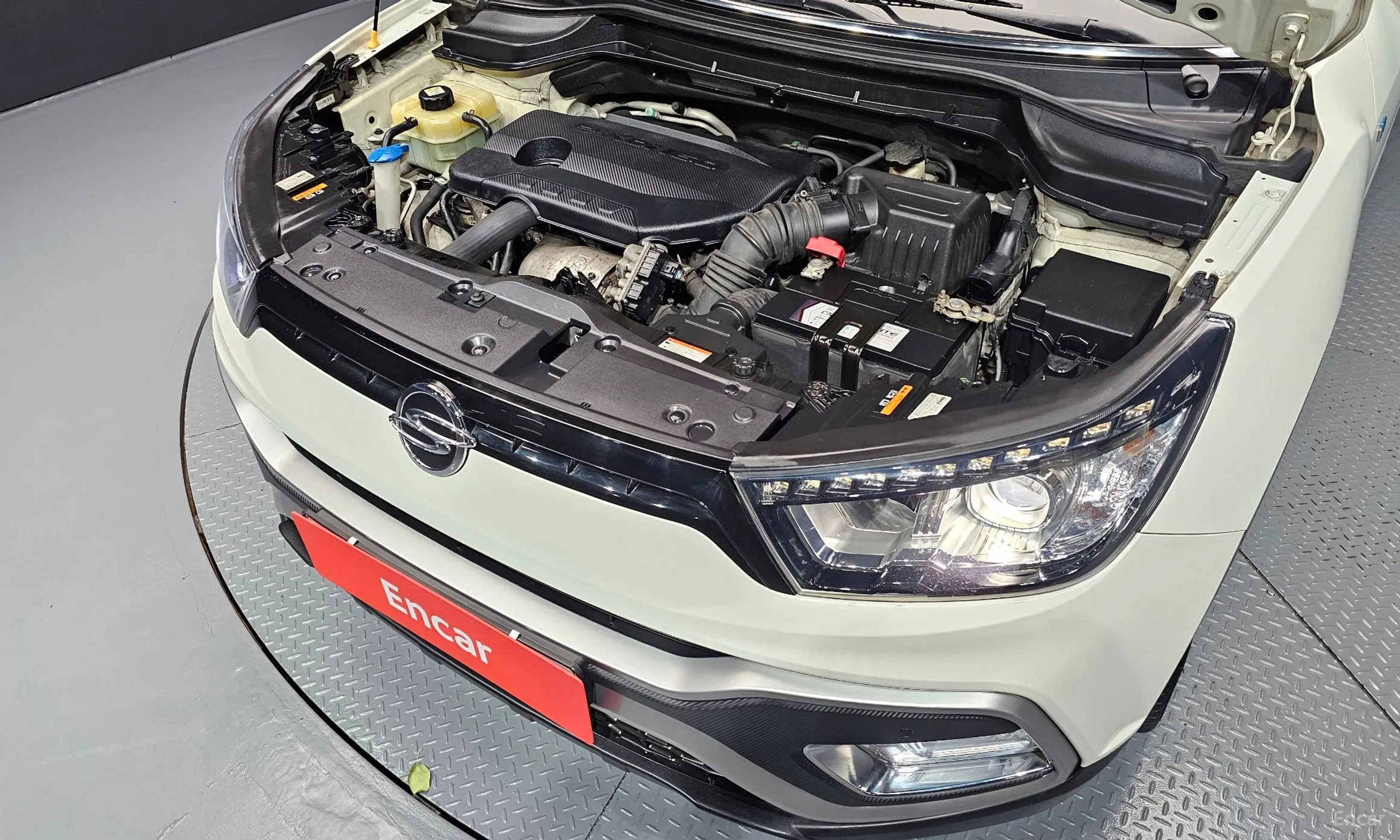 KG Mobility (SsangYong) Tivoli Air превью 6