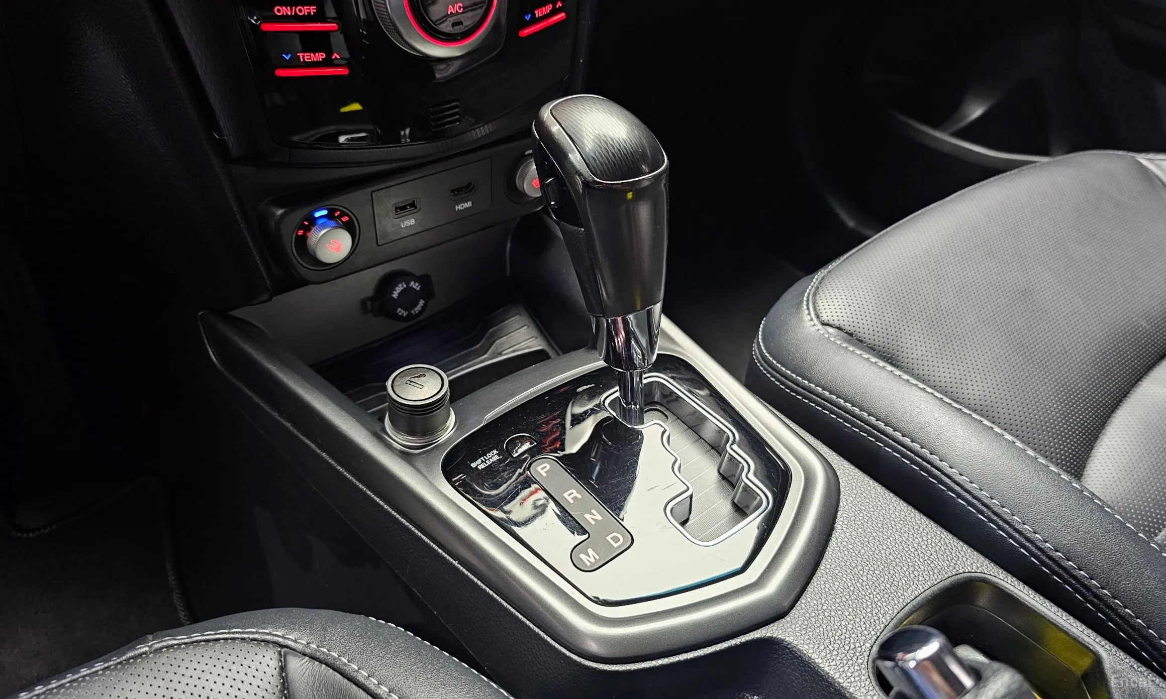 KG Mobility (SsangYong) Tivoli Air превью 9