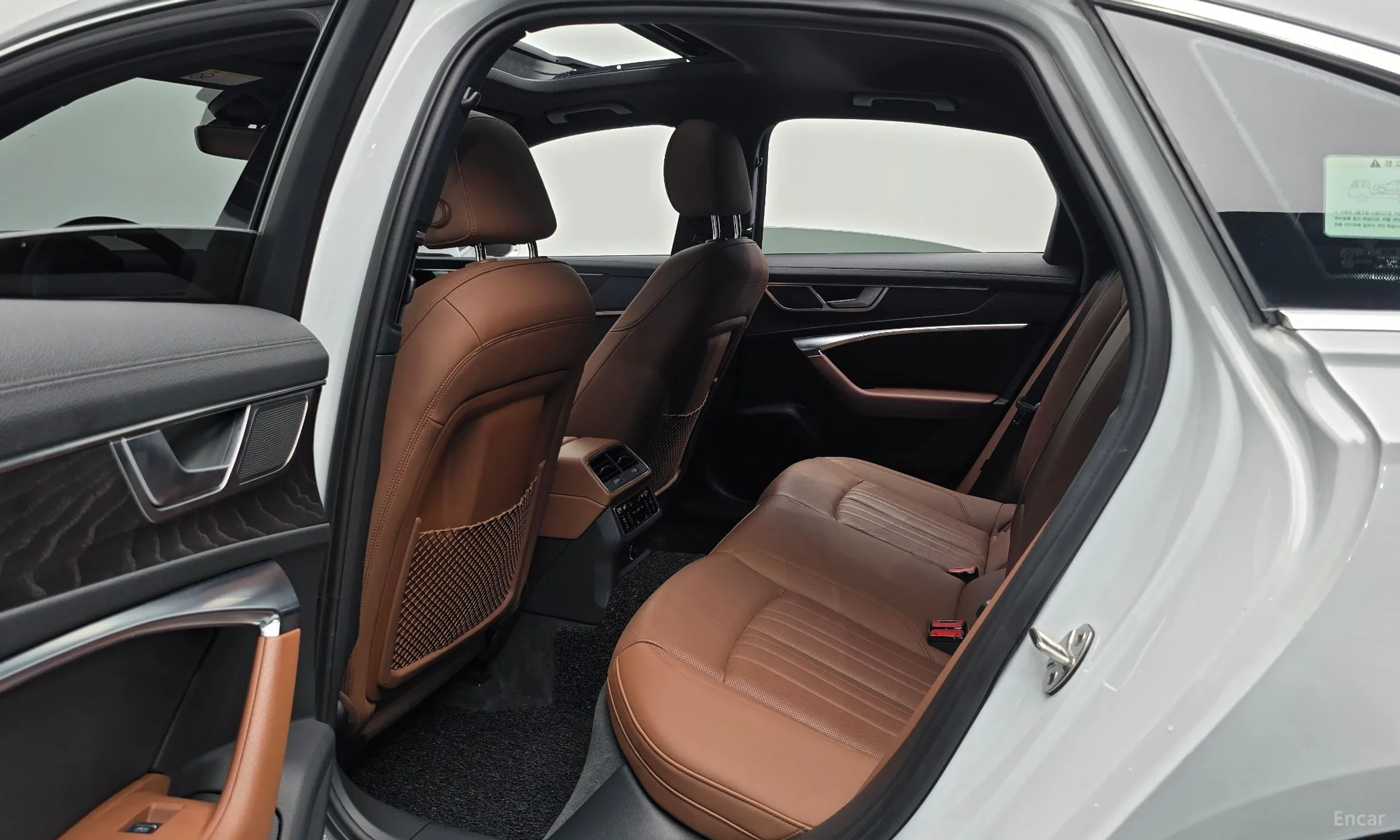 Audi A6 (C8) превью 12