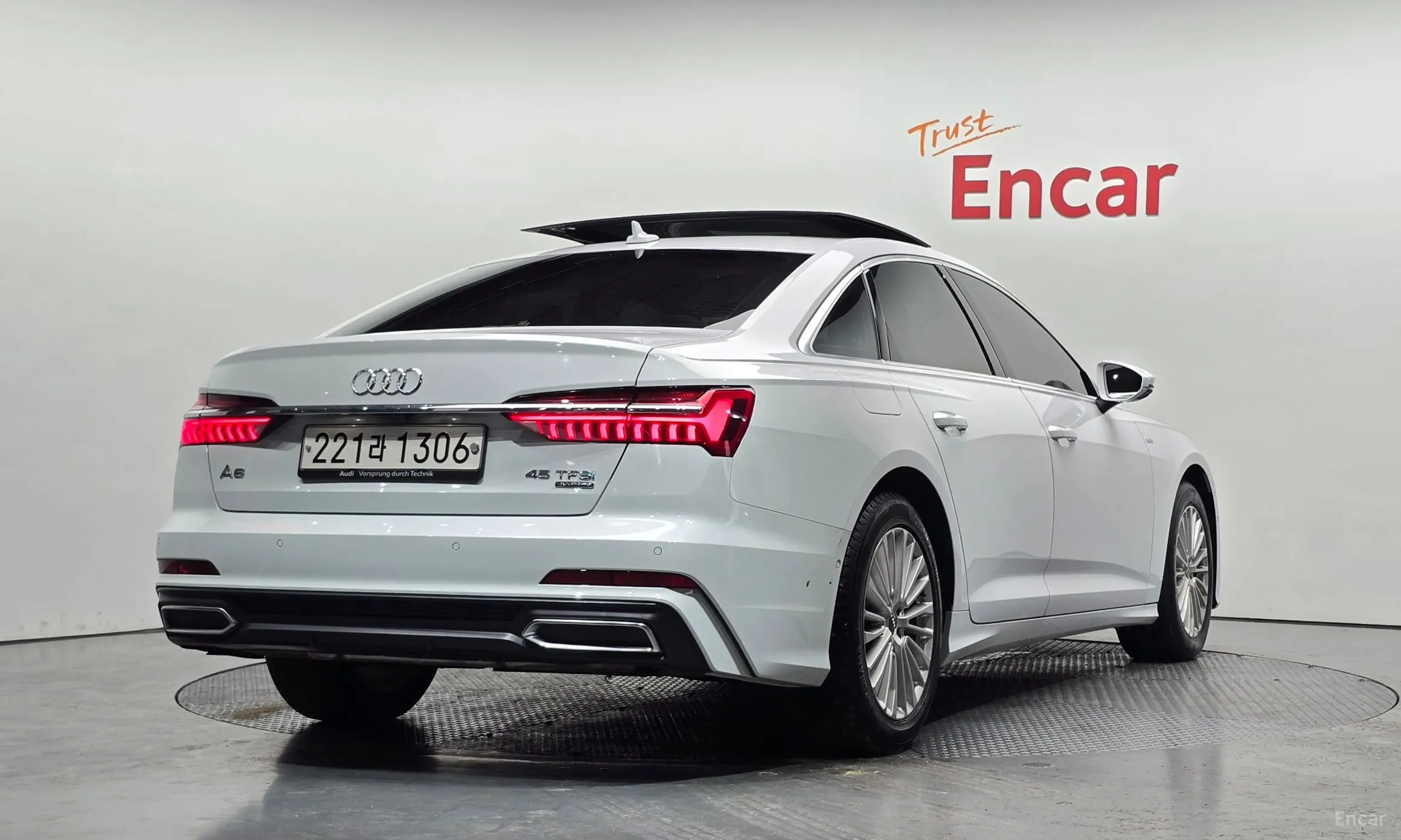 Audi A6 (C8)