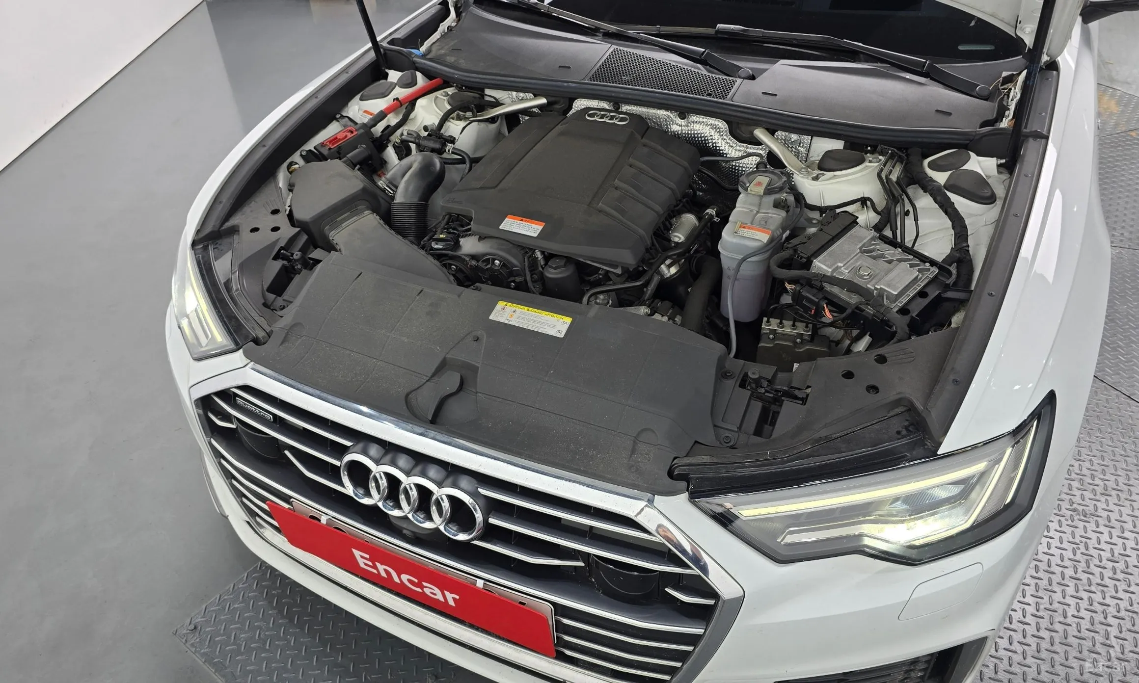 Audi A6 (C8) превью 6