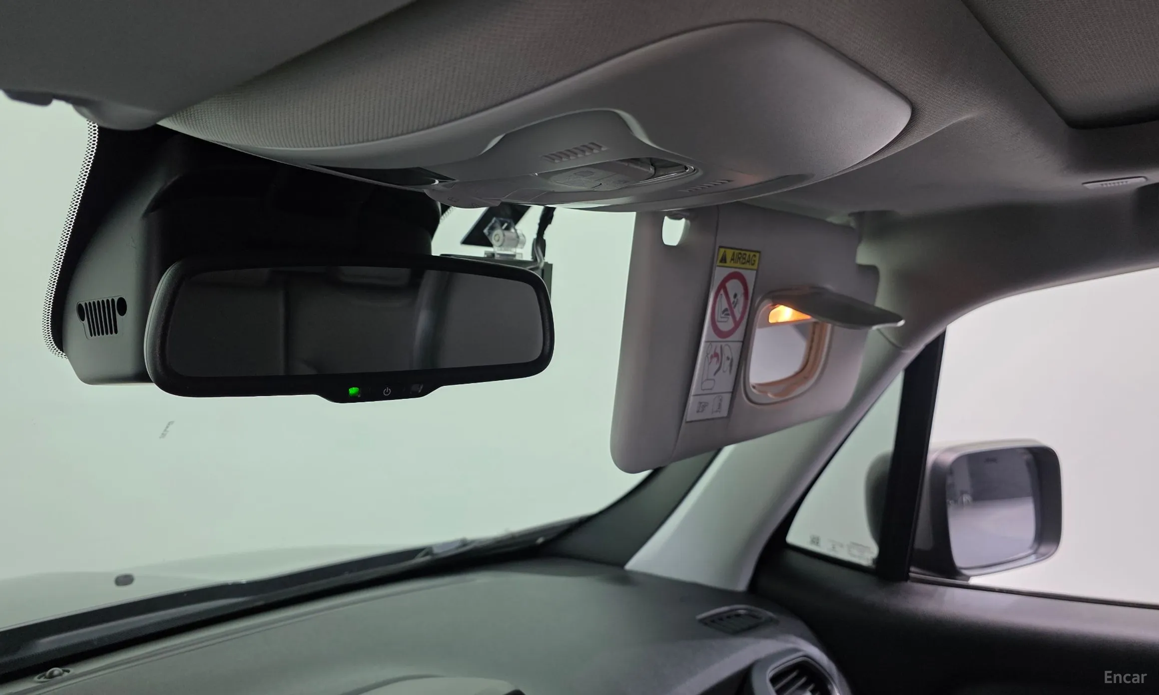 Jeep Renegade превью 15