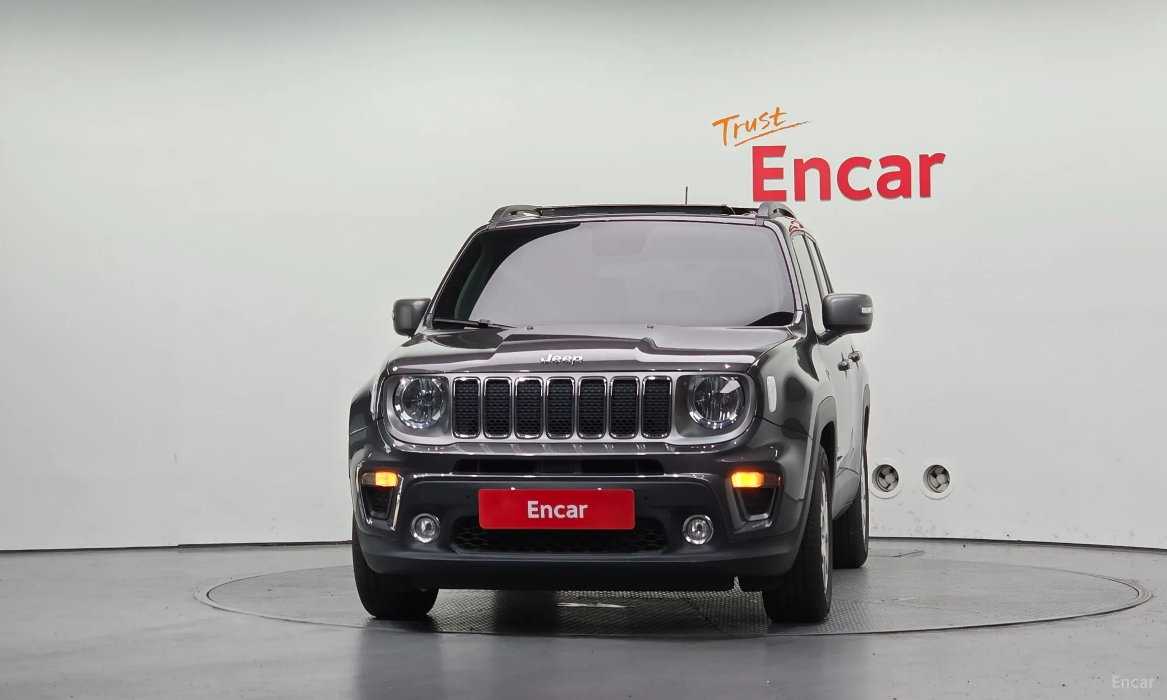 Jeep Renegade превью 3