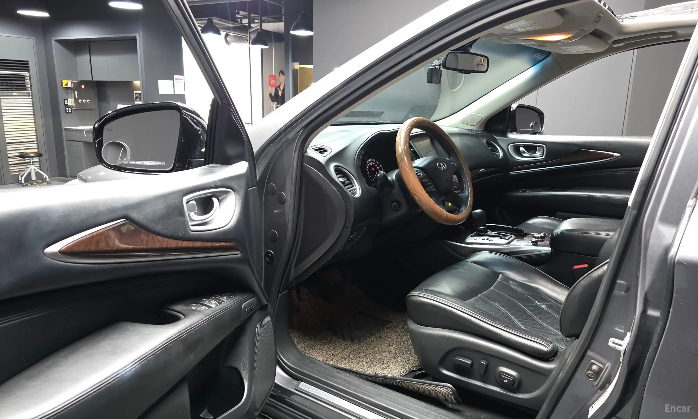 Infiniti QX60 превью 10