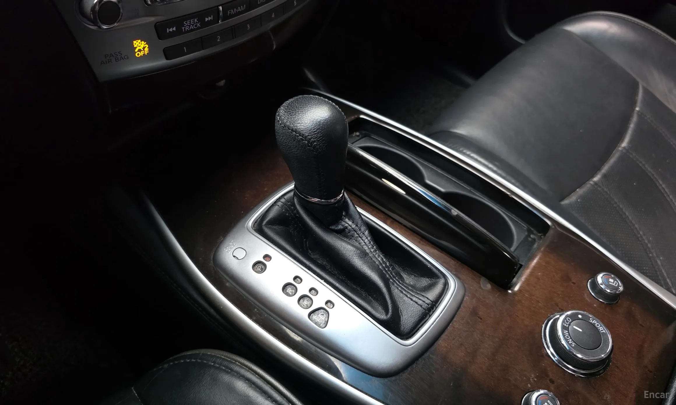 Infiniti QX60 превью 9