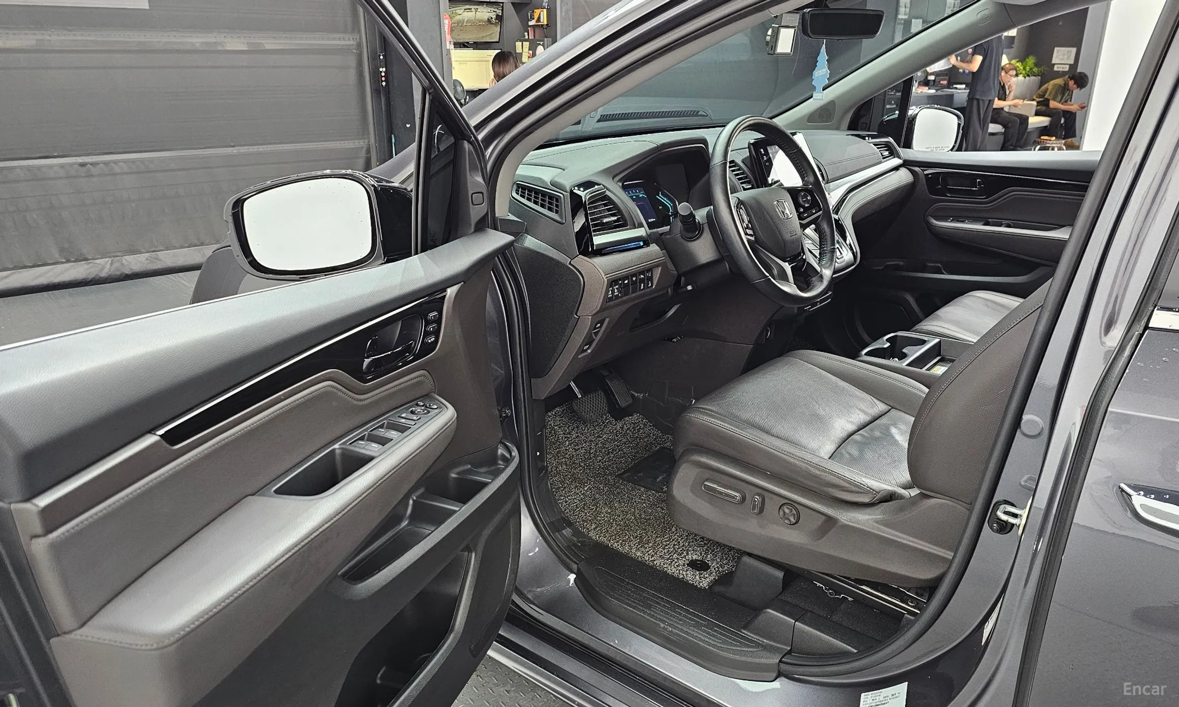 Honda Odyssey превью 10