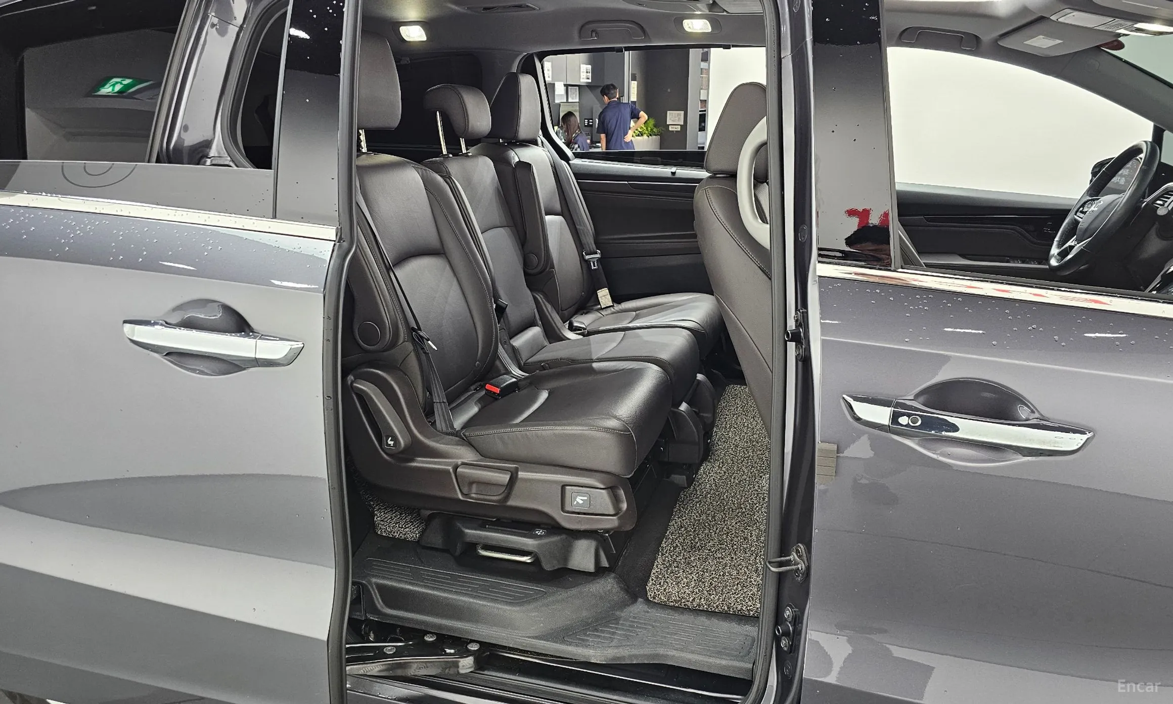 Honda Odyssey превью 11
