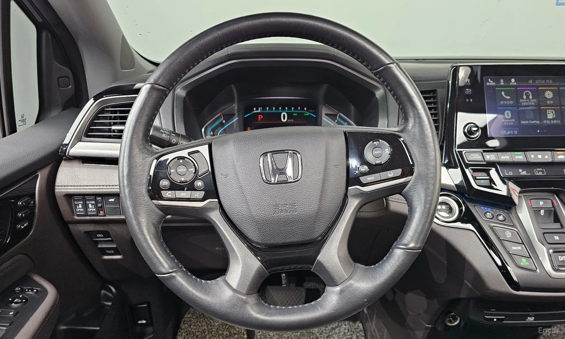 Honda Odyssey превью 13