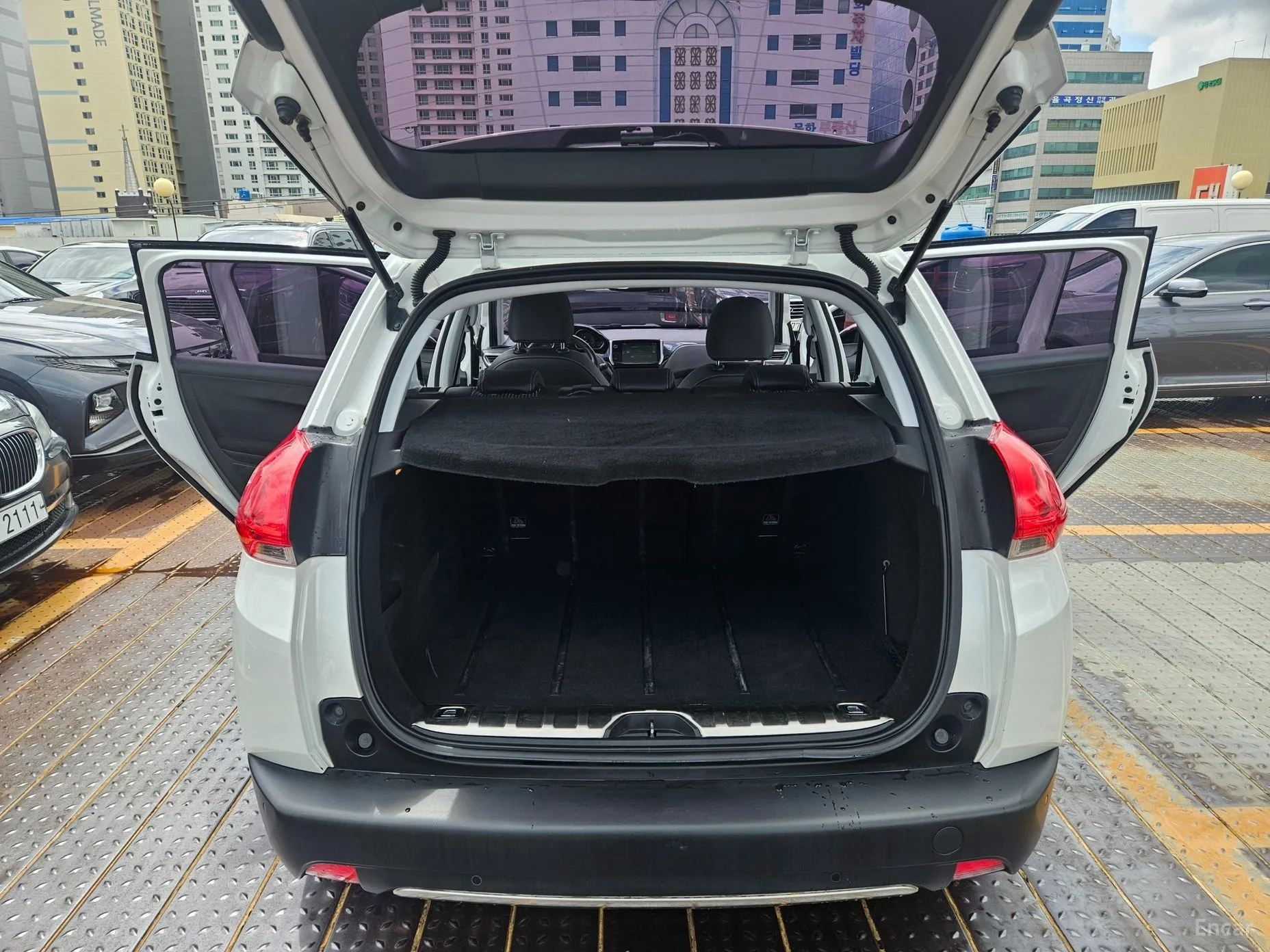 Peugeot 2008. превью 11