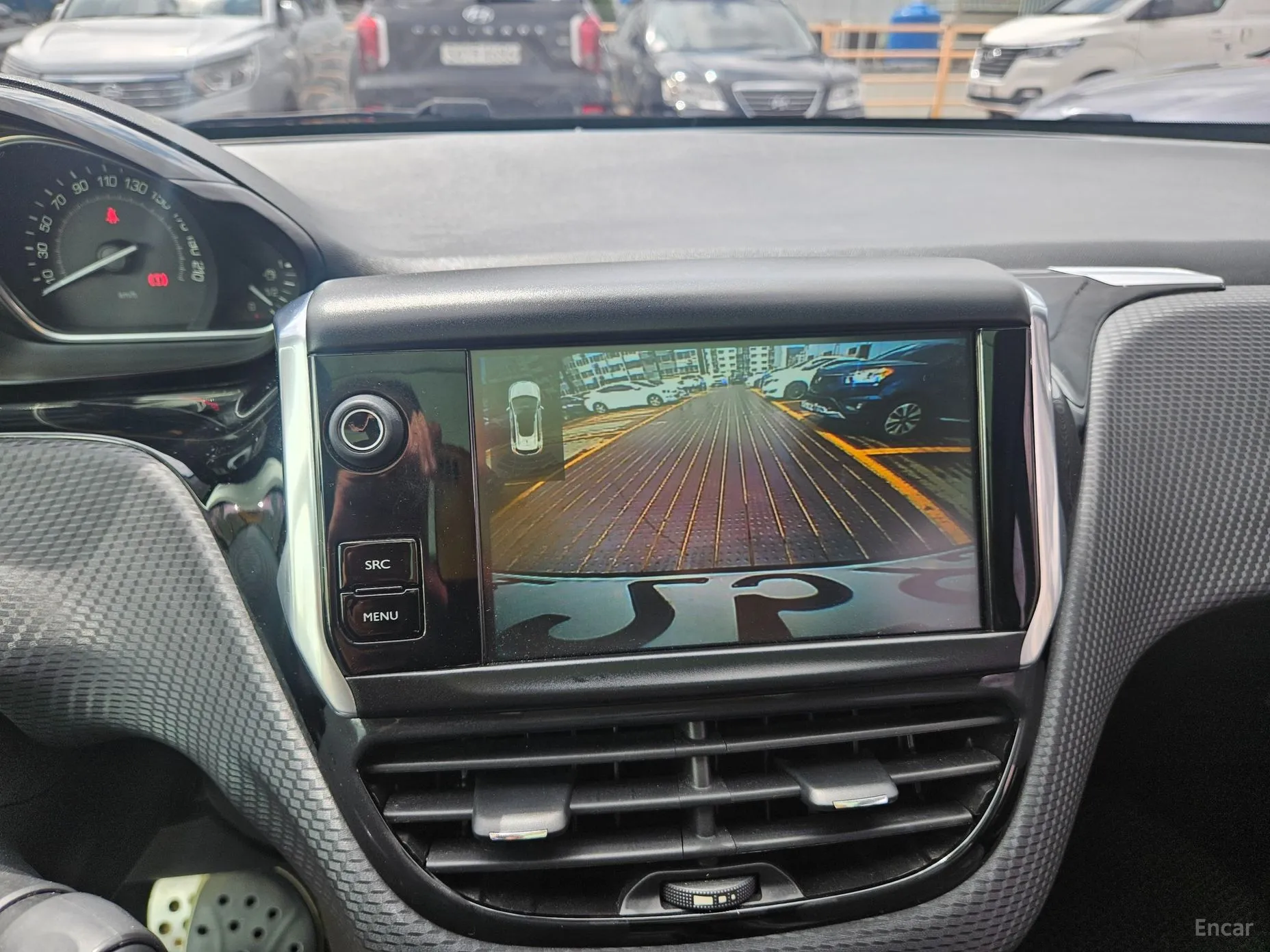 Peugeot 2008. превью 13