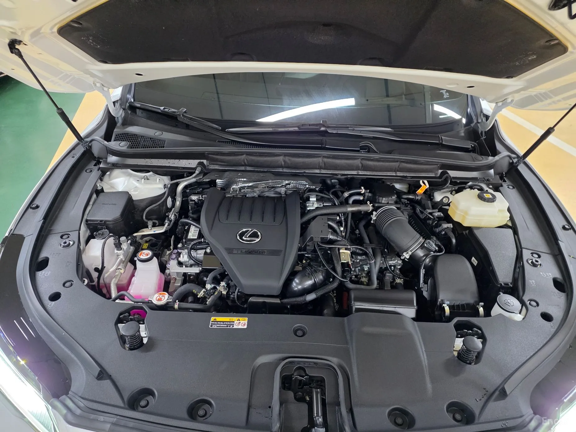 Lexus RX500h 5th Generation превью 3