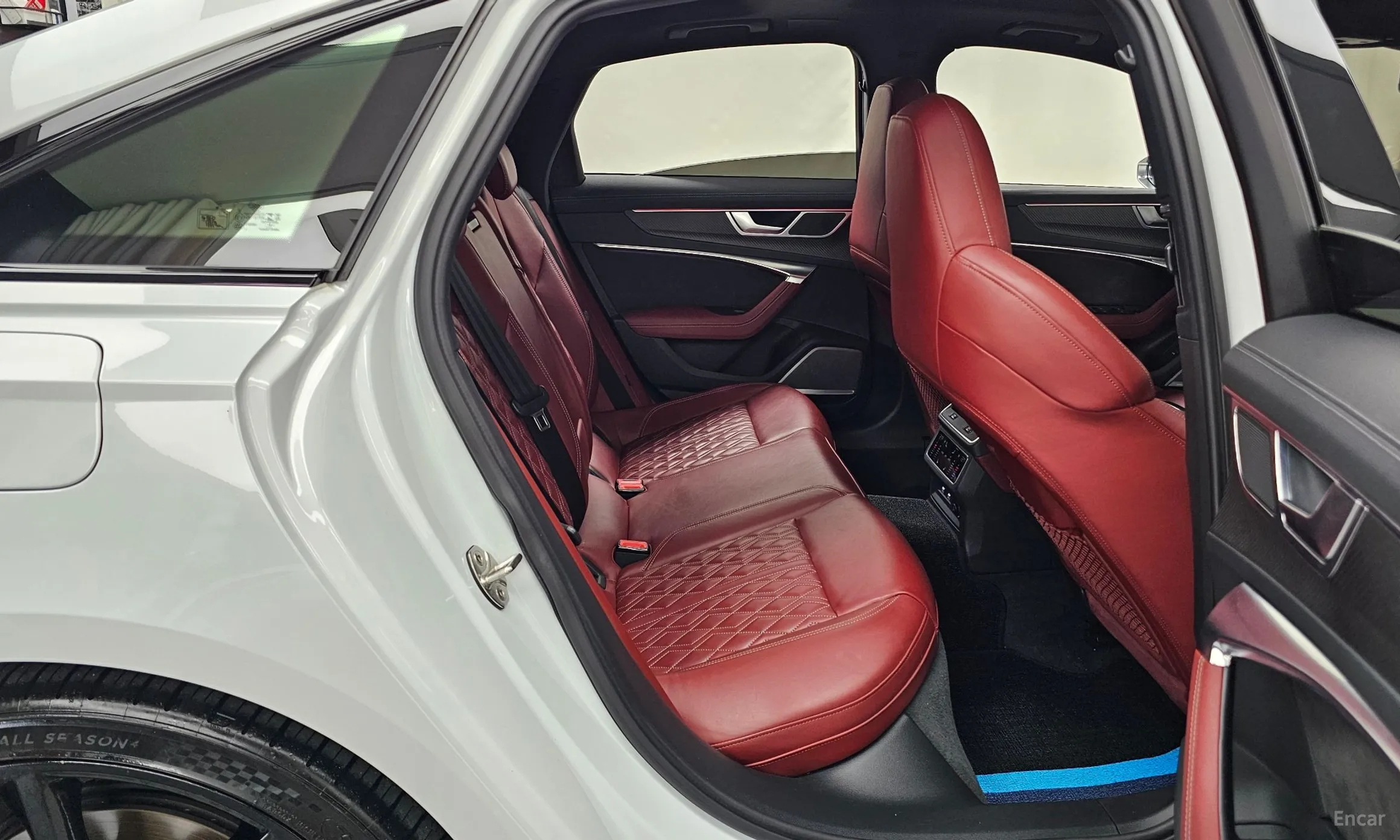 Audi S6 (C8) превью 11