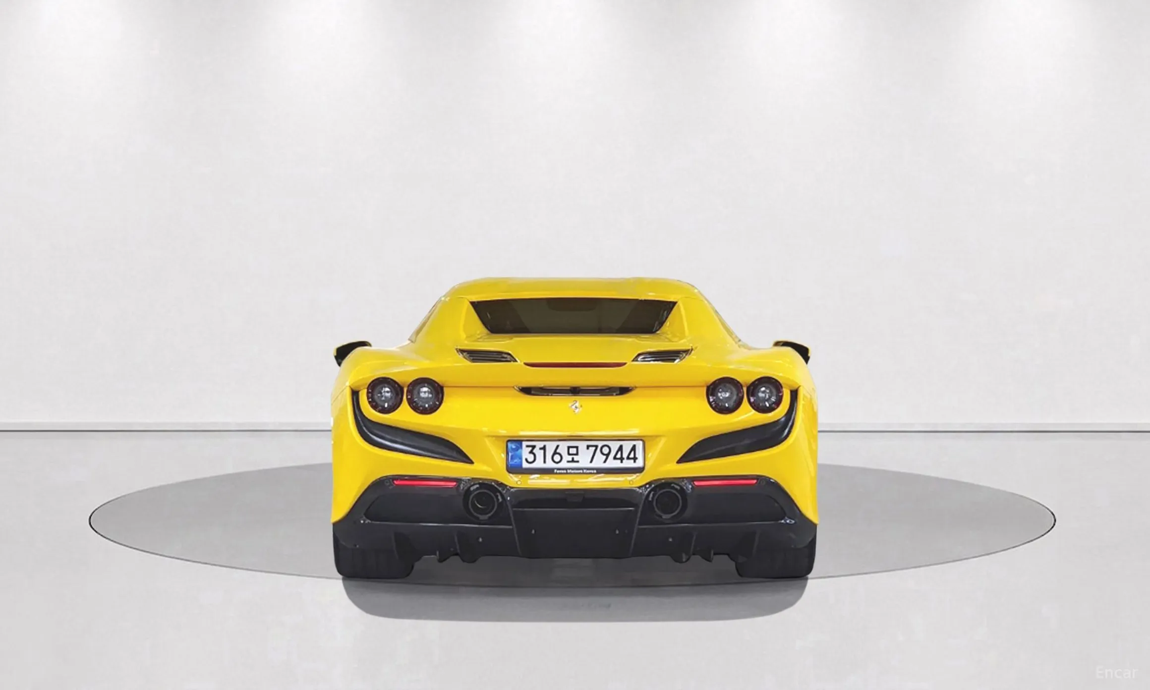 Ferrari F8 Spider превью 8