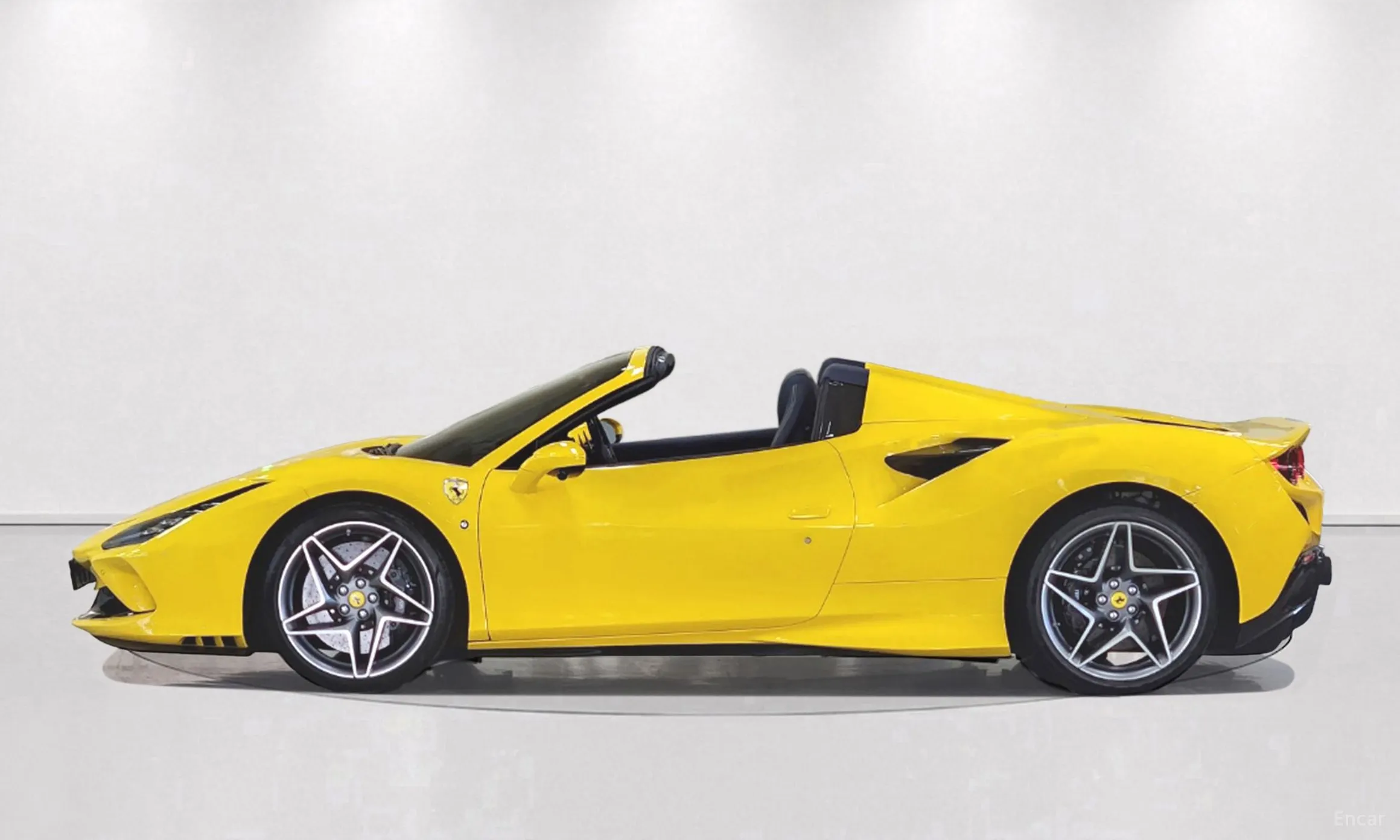 Ferrari F8 Spider превью 9