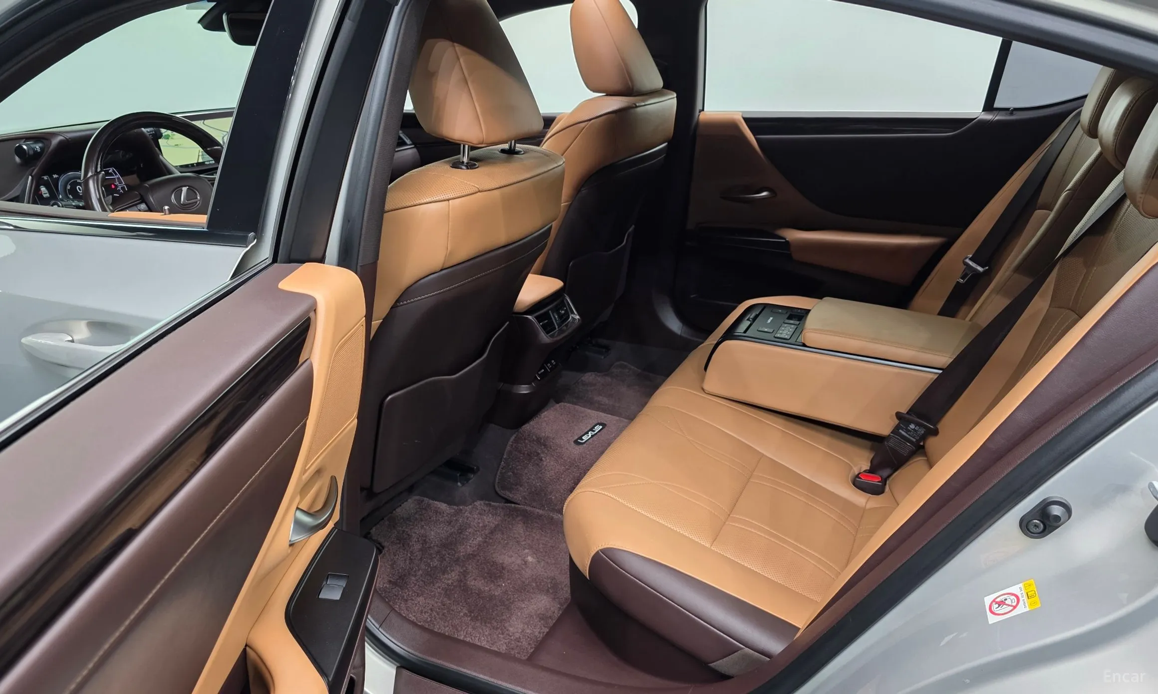 Lexus ES300h 7th Generation превью 12