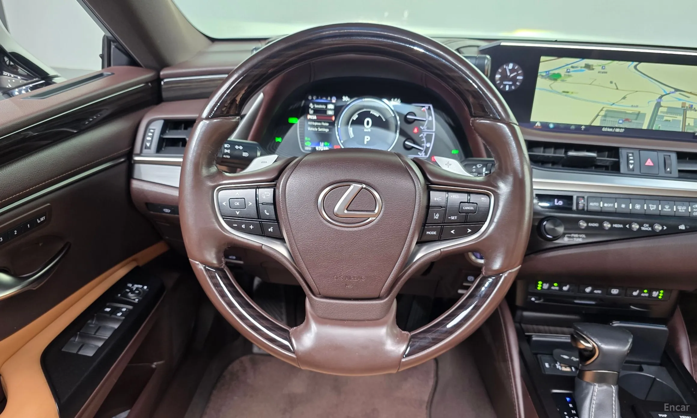 Lexus ES300h 7th Generation превью 13