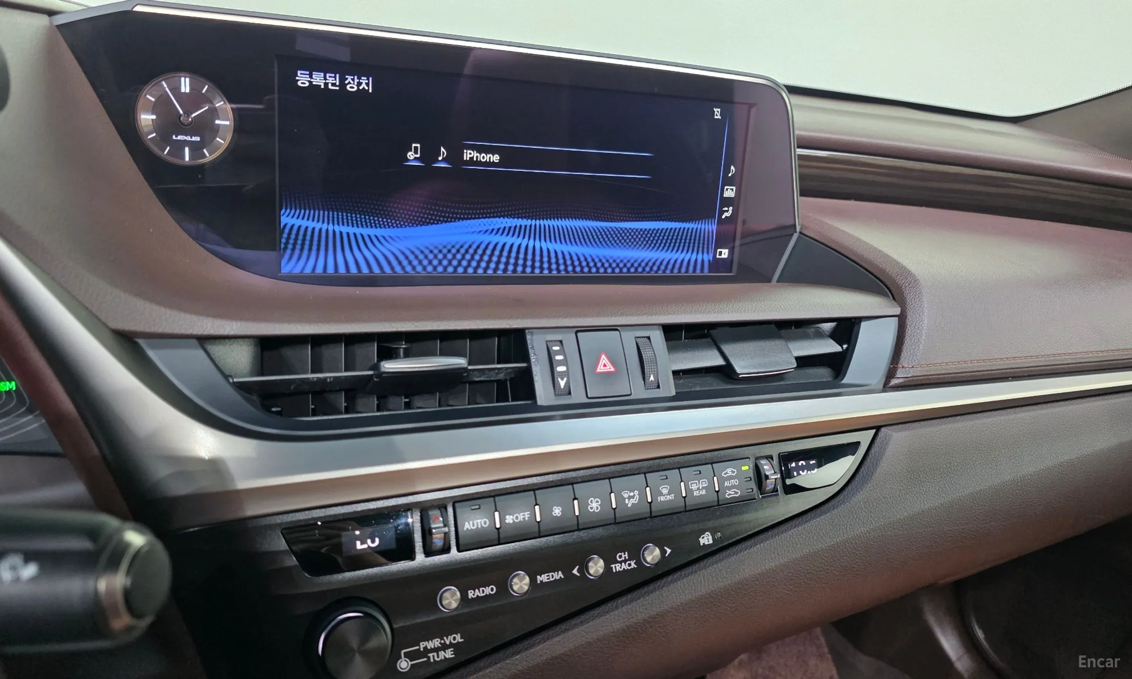 Lexus ES300h 7th Generation превью 14