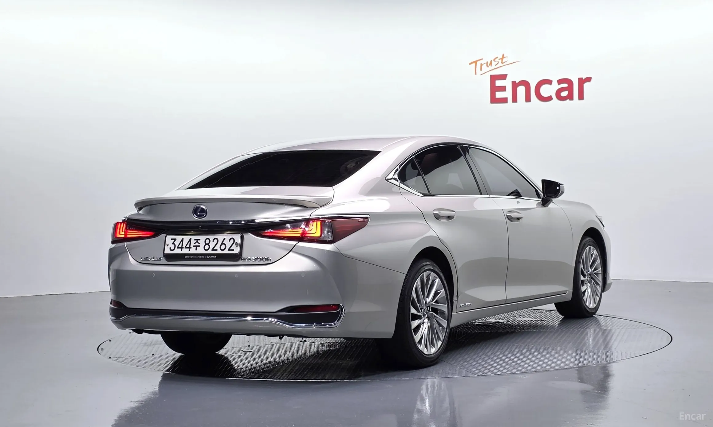 Lexus ES300h 7th Generation