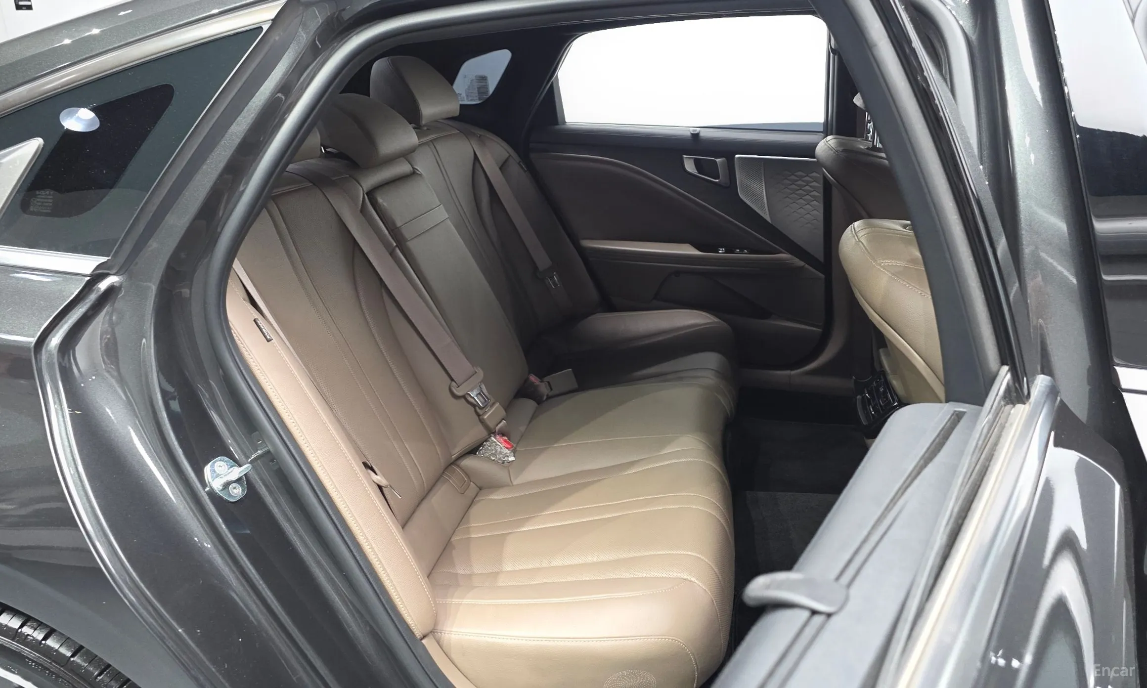 Kia K8 превью 11