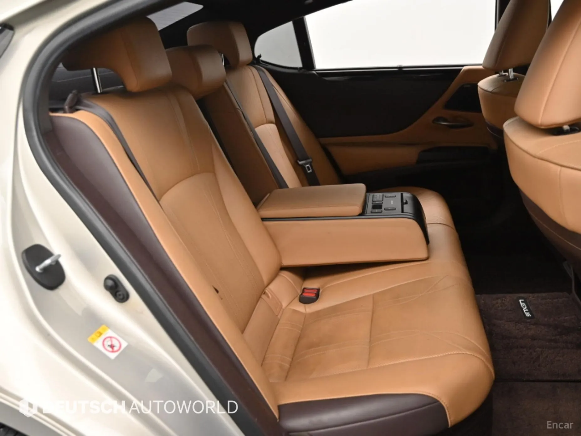 Lexus ES300h 7th Generation превью 12
