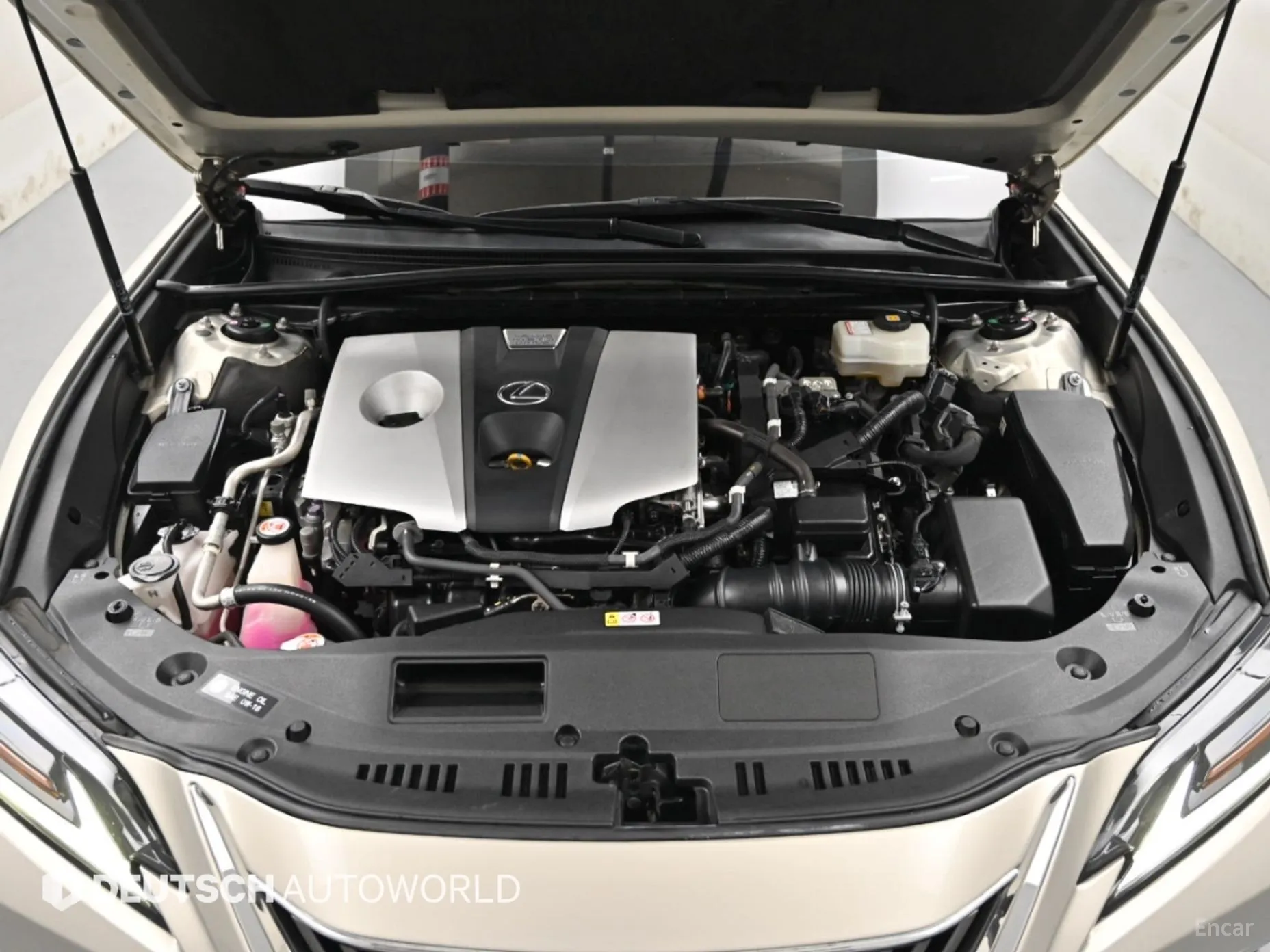 Lexus ES300h 7th Generation превью 6