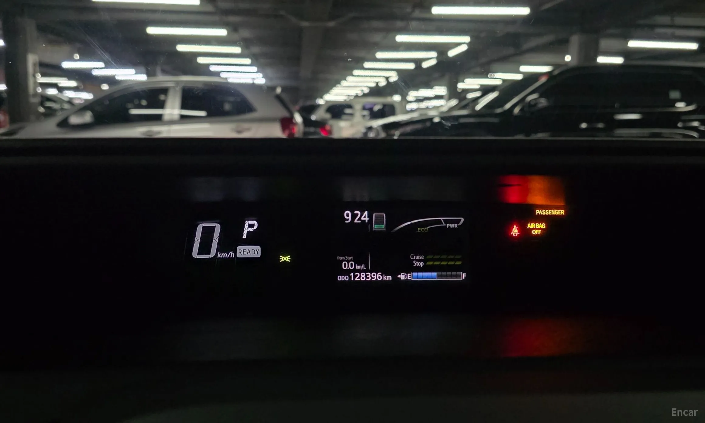 Toyota Prius C превью 9