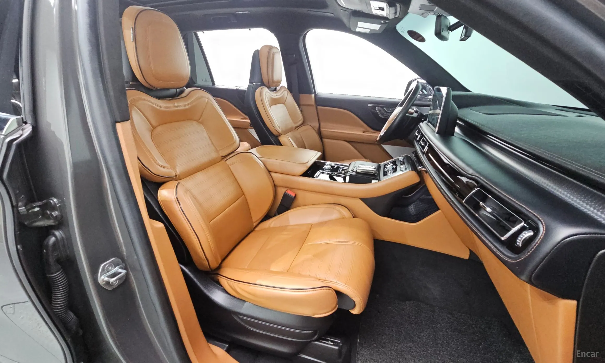 Lincoln Aviator 2nd Generation превью 11