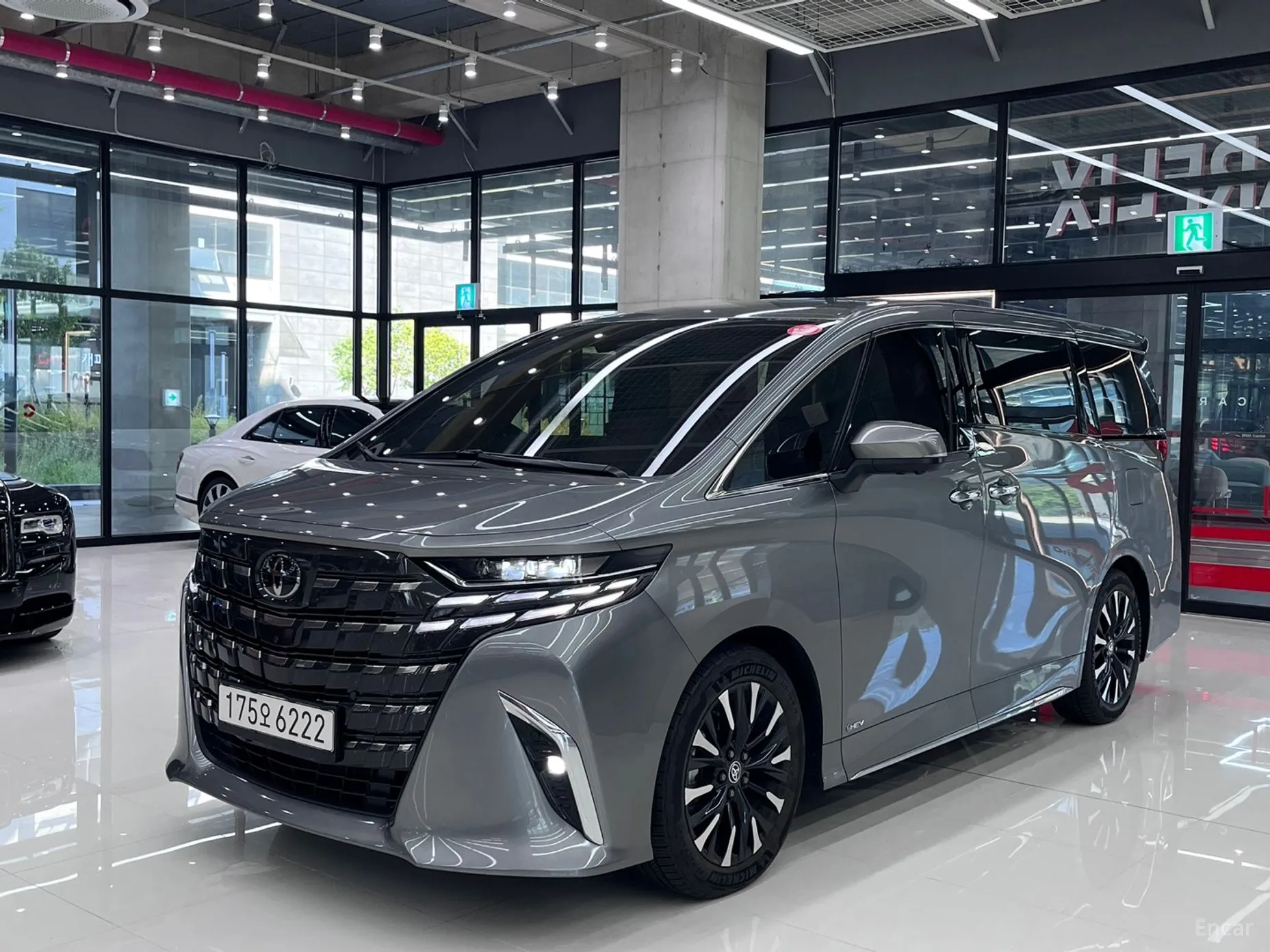 Toyota Alphard 4th Generation