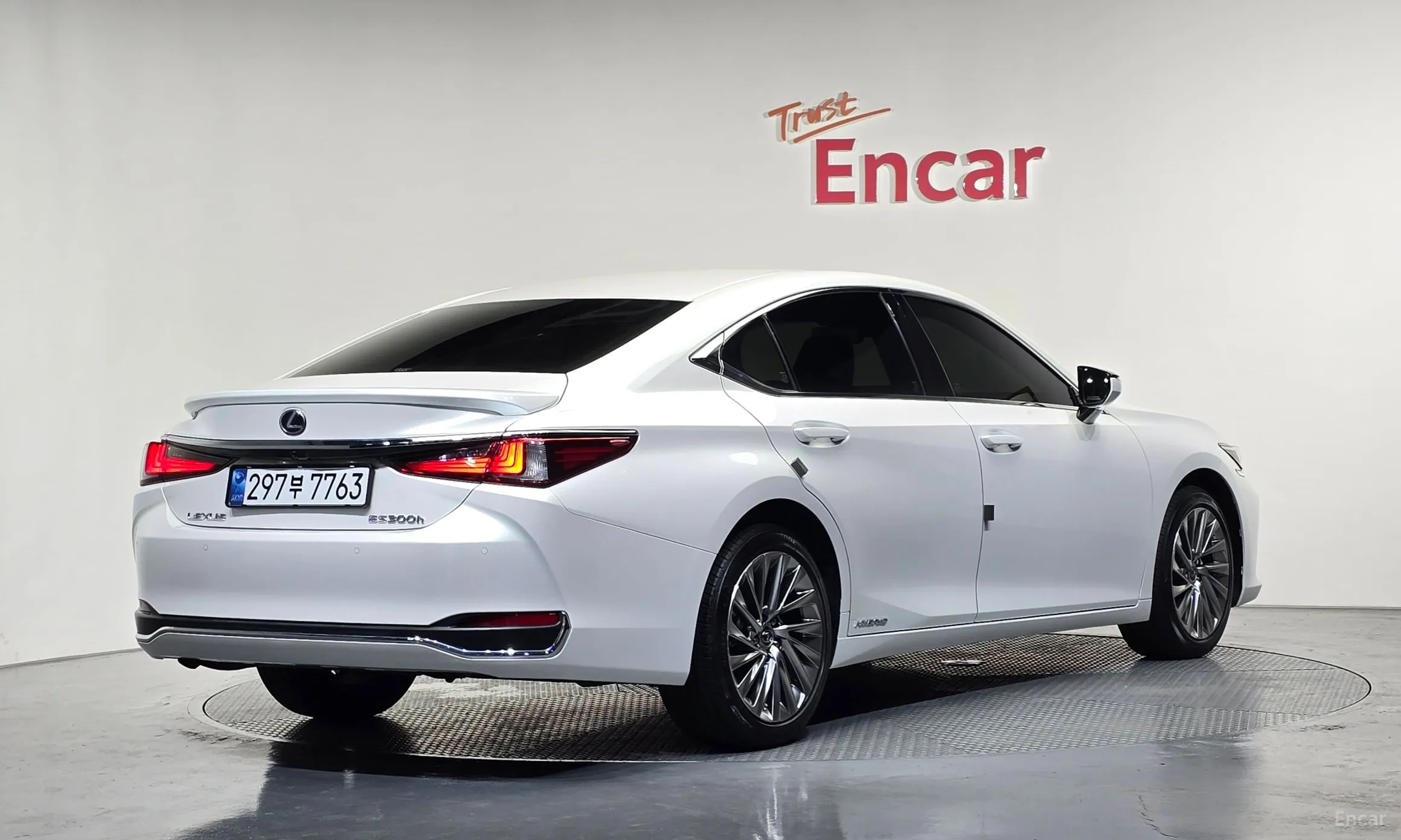 Lexus ES300h 7th Generation