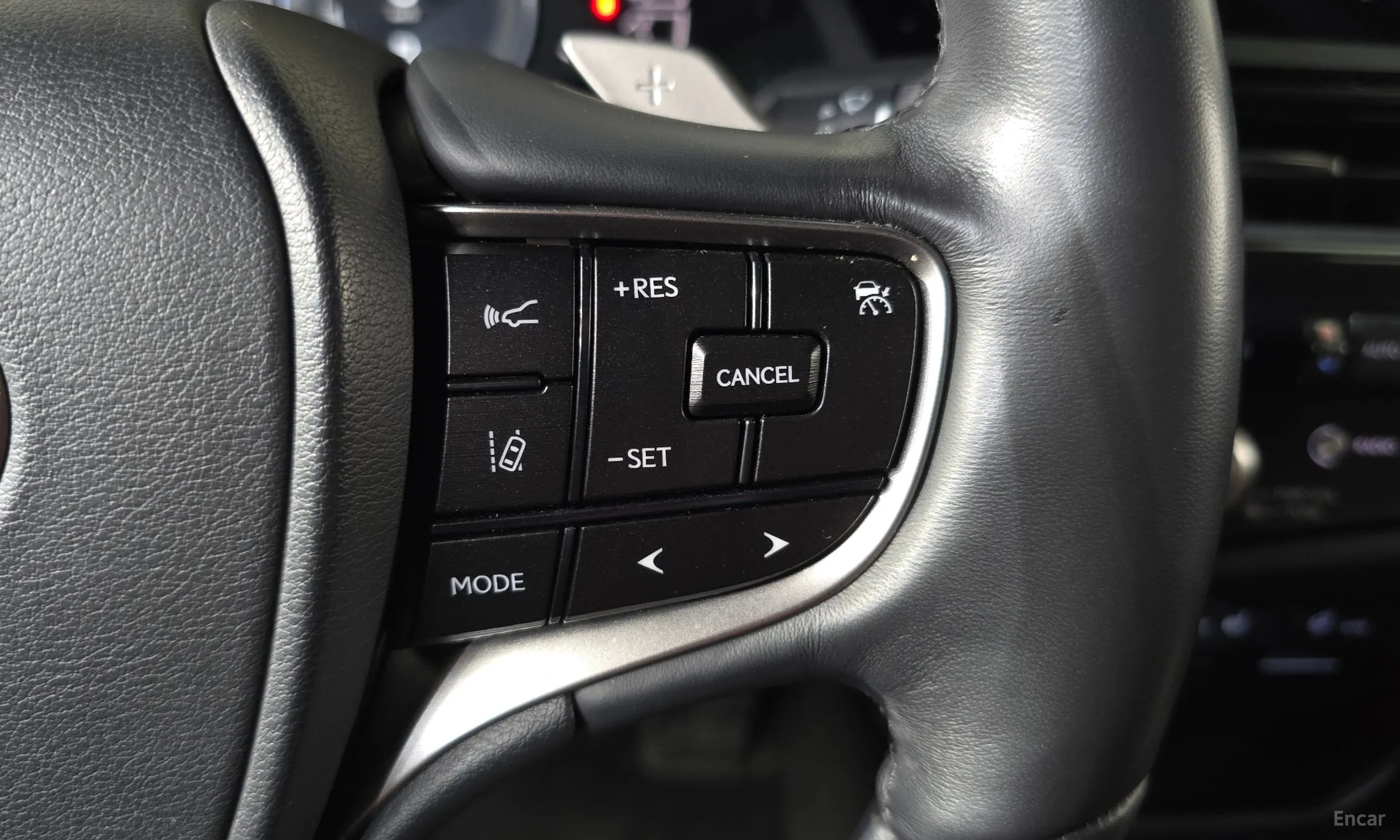 Lexus ES300h 7th Generation превью 16