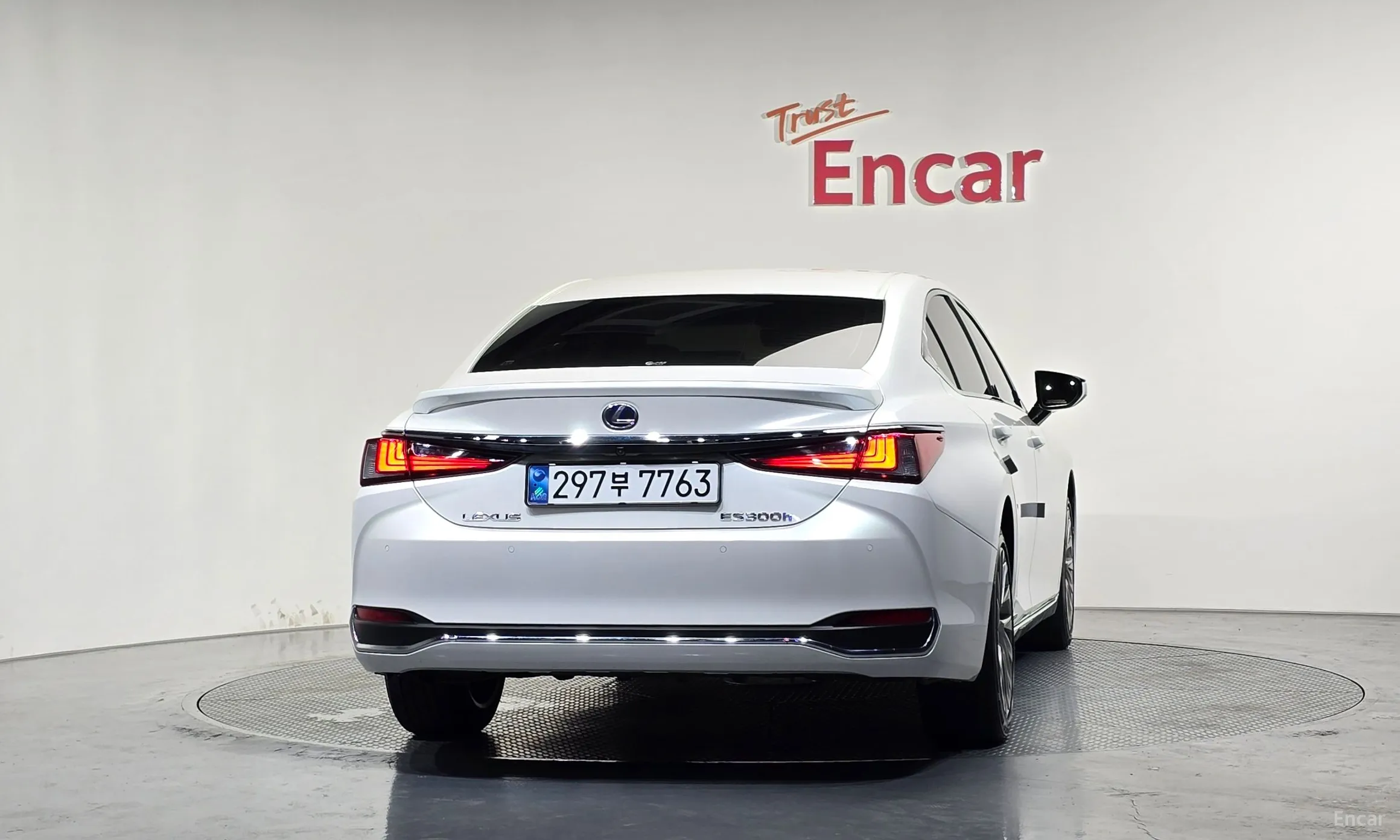 Lexus ES300h 7th Generation превью 4