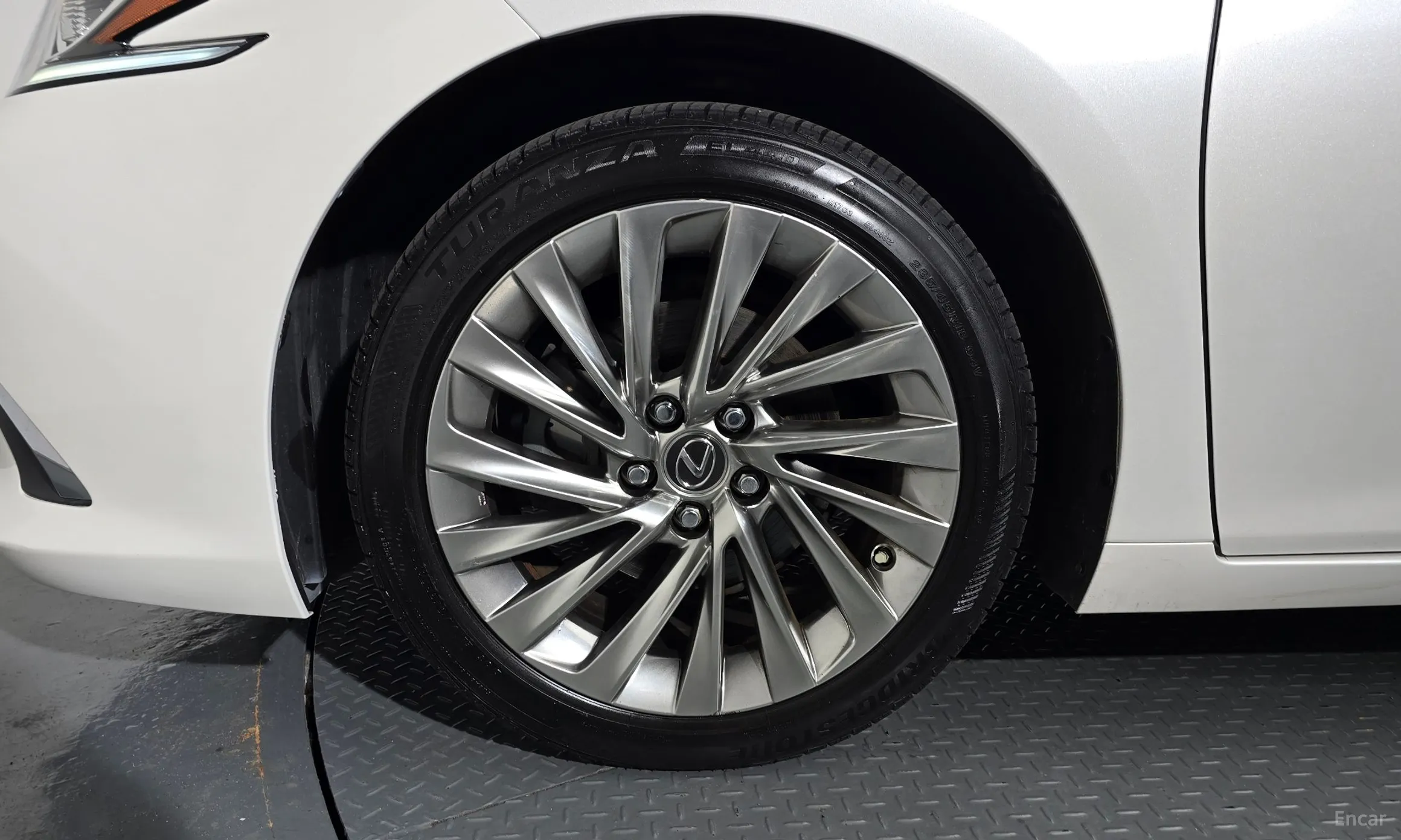 Lexus ES300h 7th Generation превью 5