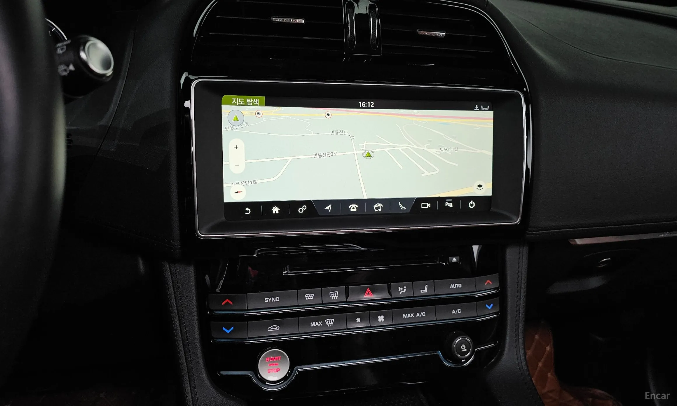 Jaguar F-PACE превью 14