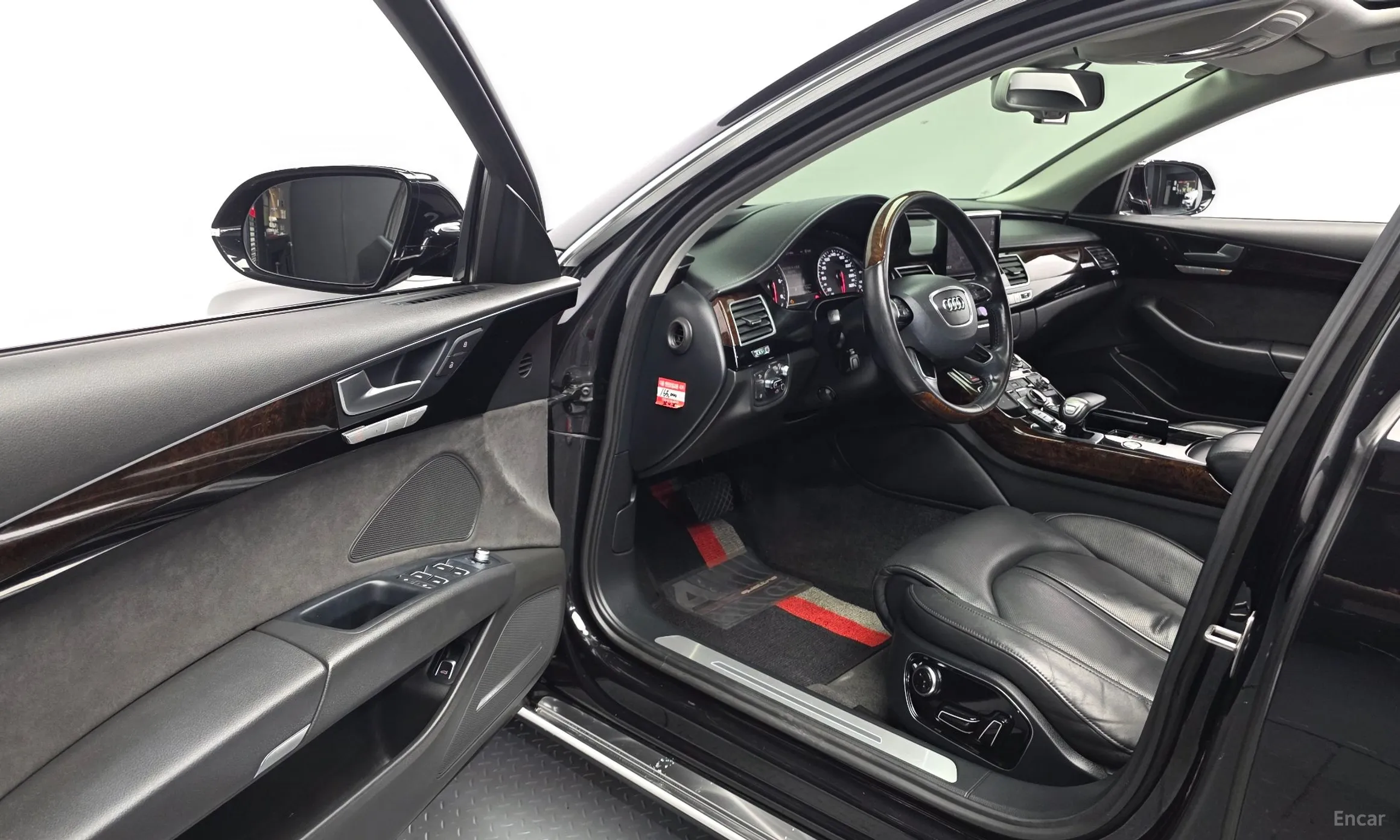 Audi New A8 превью 10