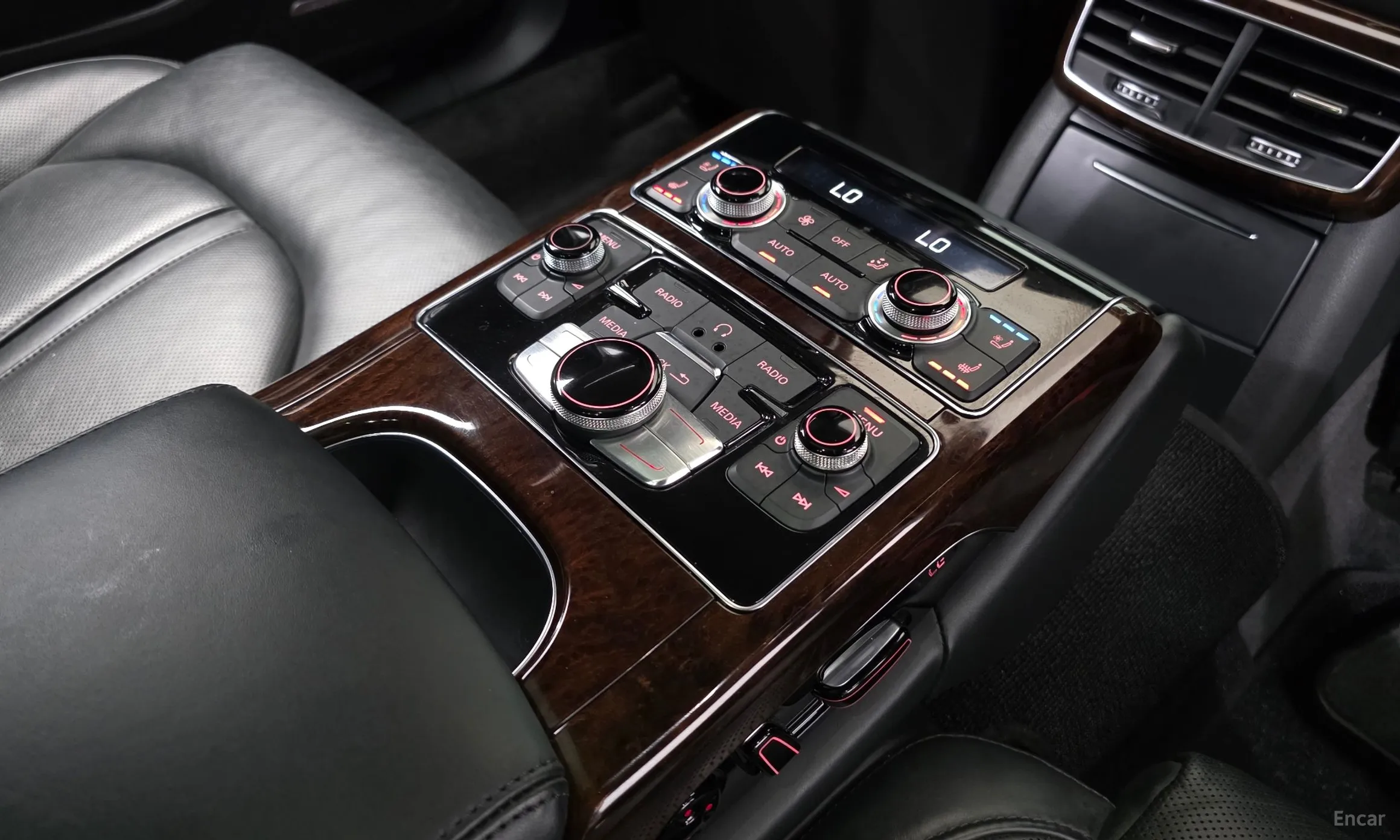 Audi New A8 превью 19