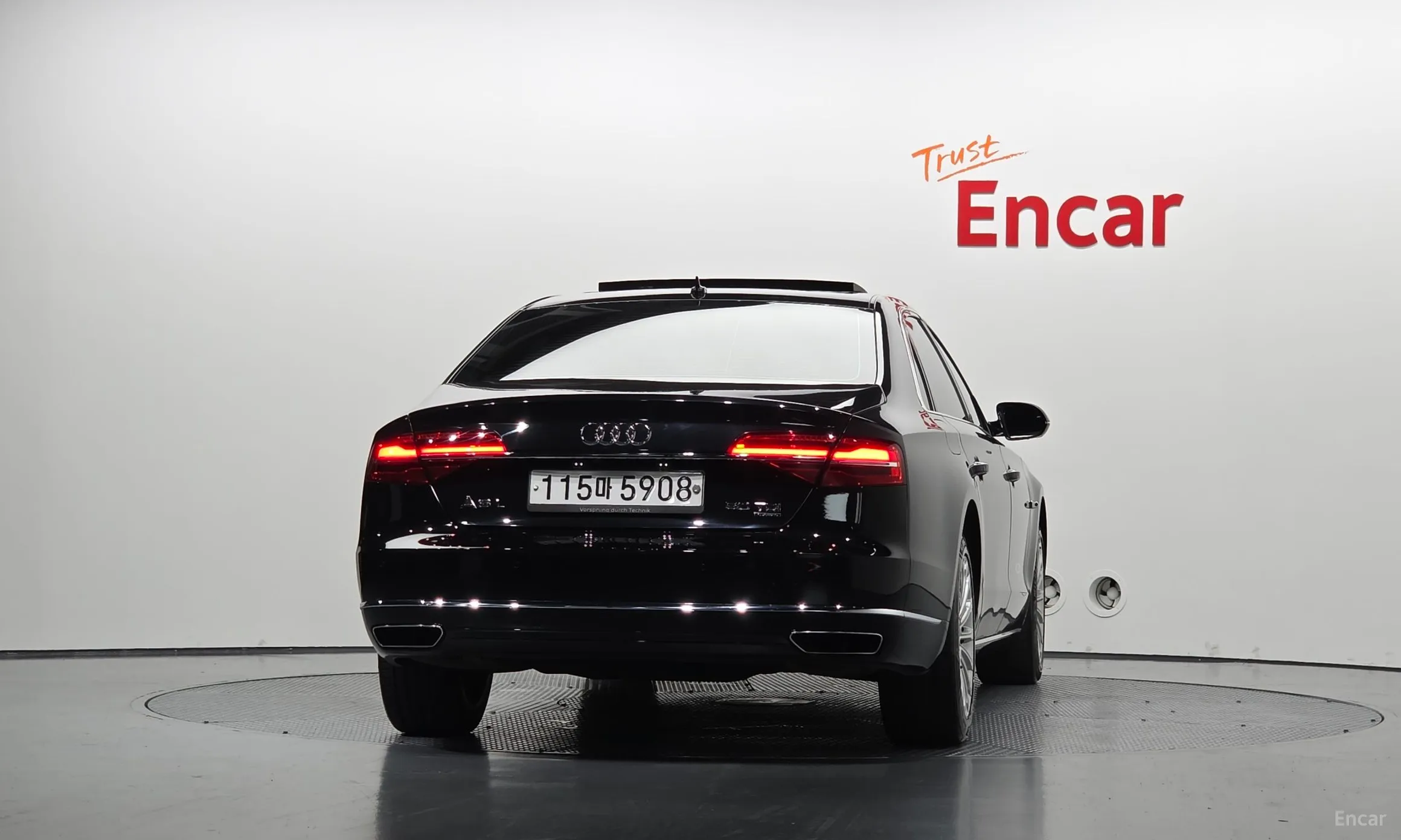 Audi New A8 превью 4