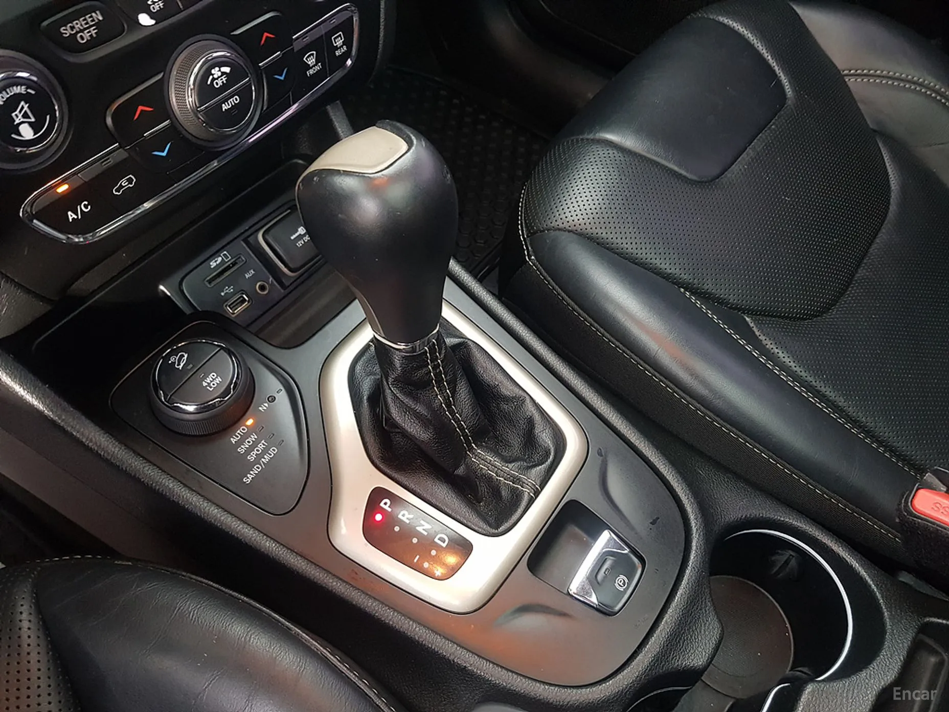 Jeep Cherokee (KL) превью 15