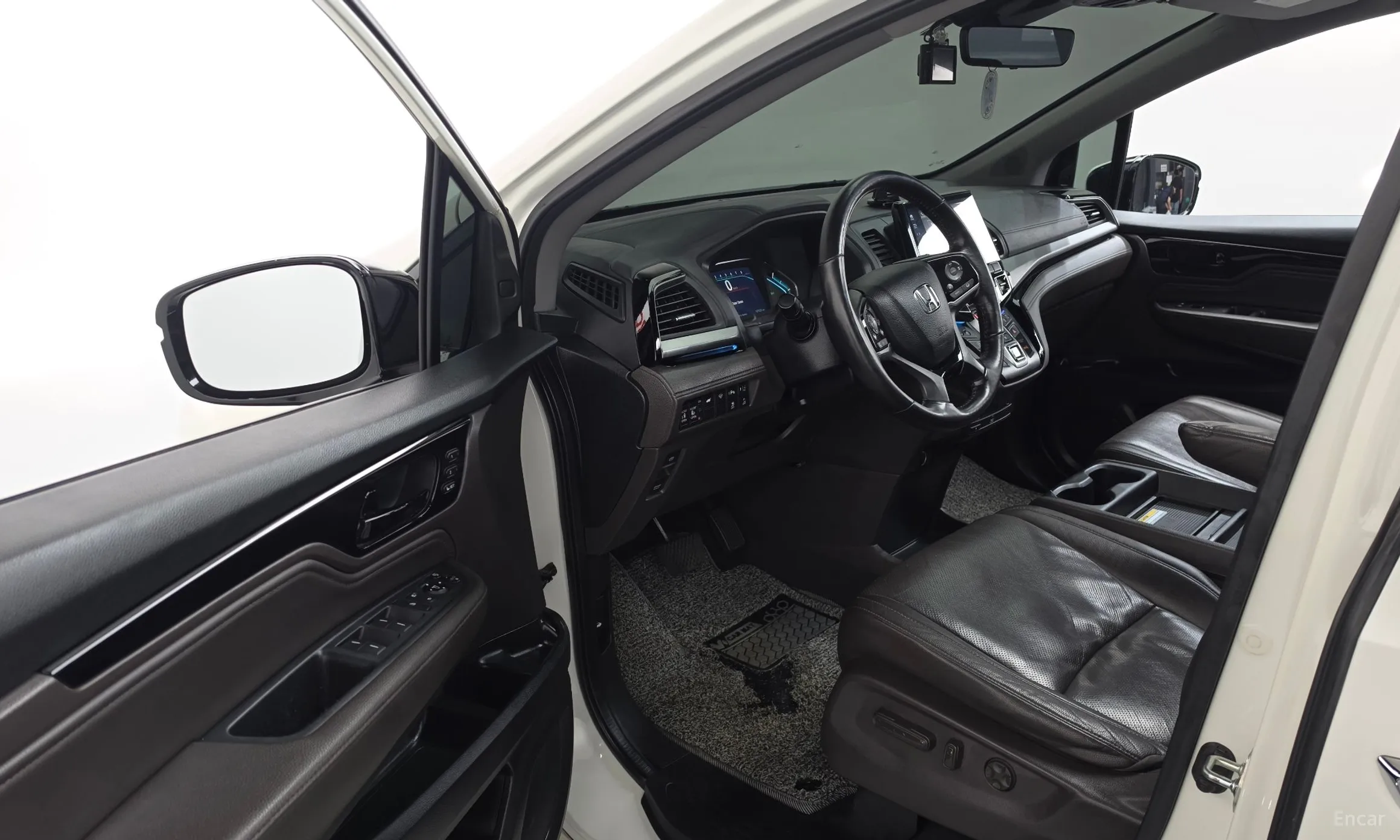 Honda Odyssey превью 10