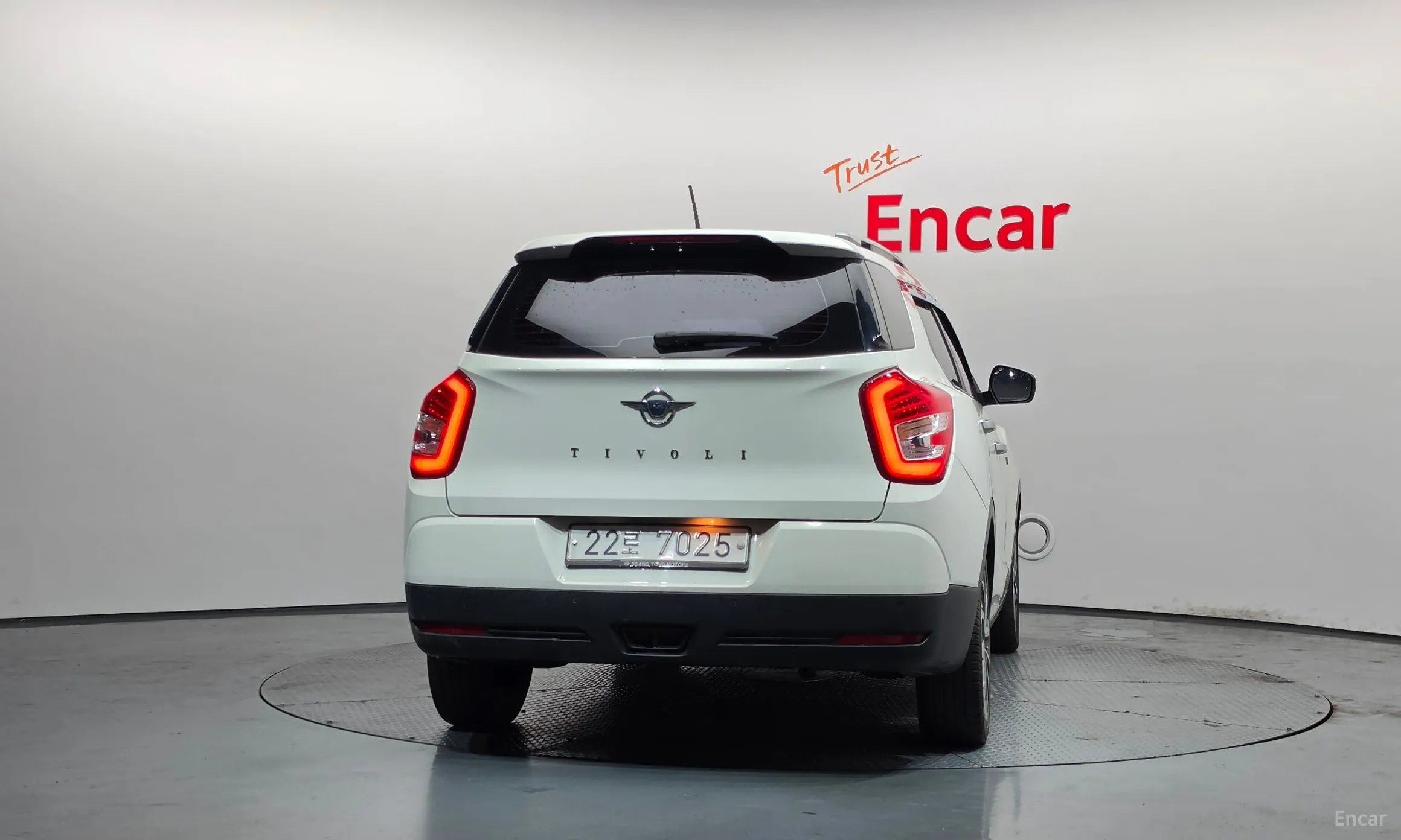 KG Mobility (SsangYong) Tivoli Air превью 4
