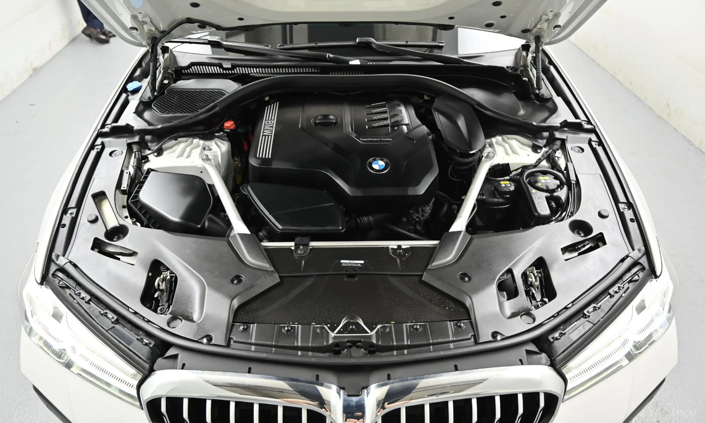 BMW 5 Series (G30) превью 6