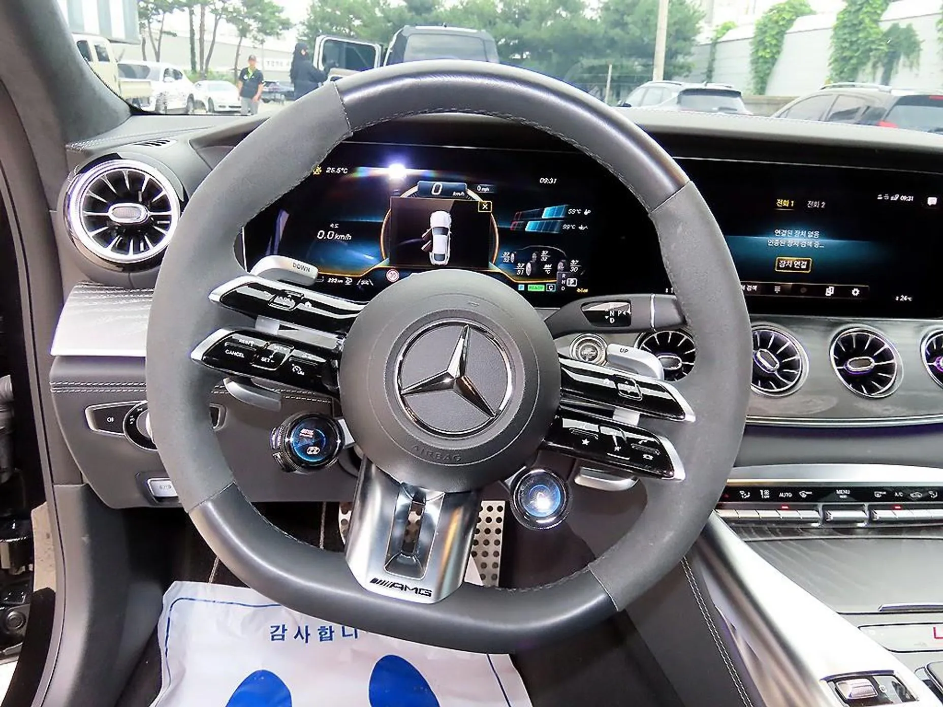 Mercedes Benz AMG GT превью 10