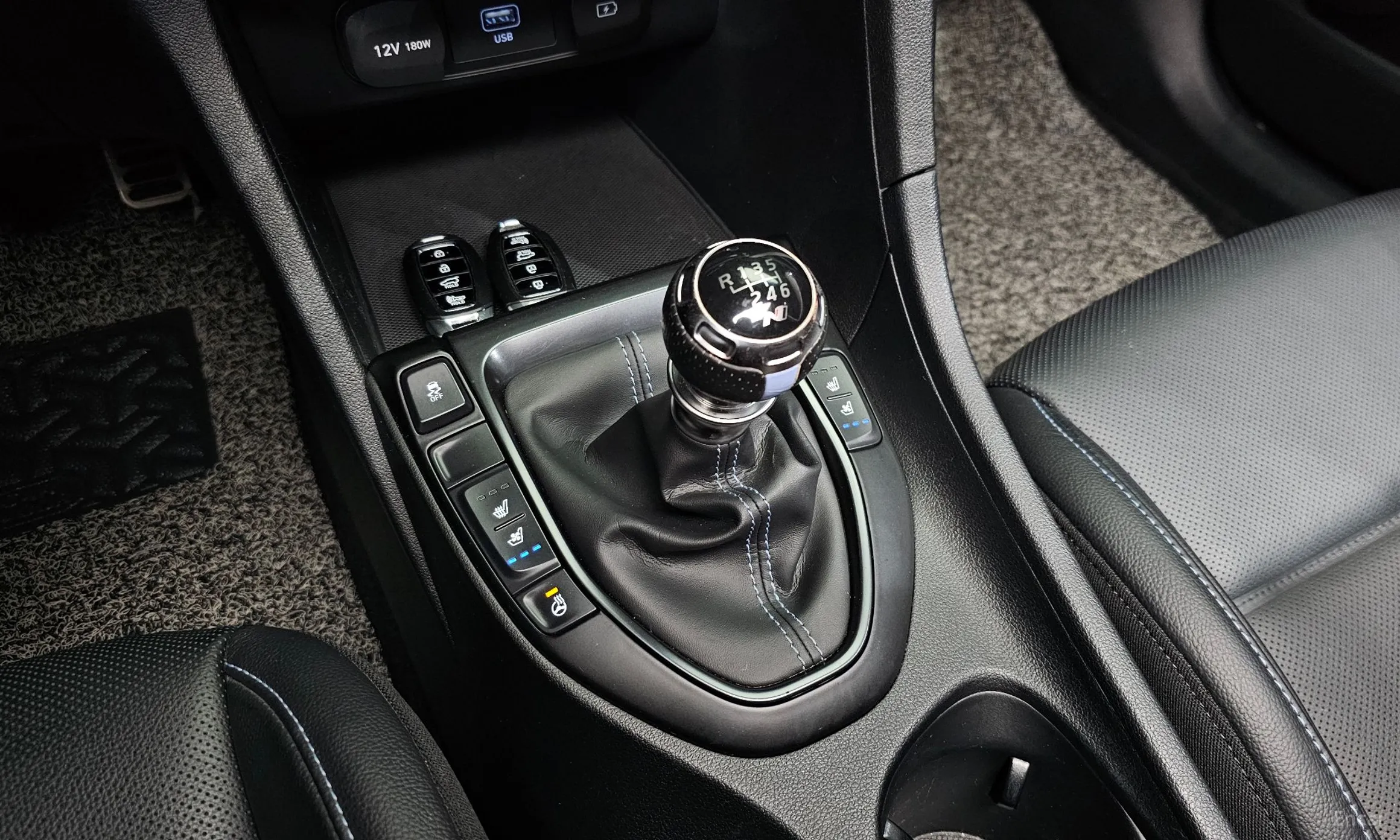 Hyundai Veloster (JS) превью 9