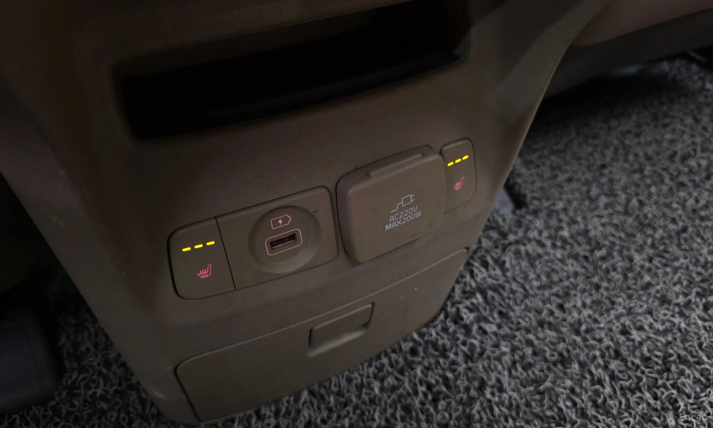 Kia Carnival превью 19