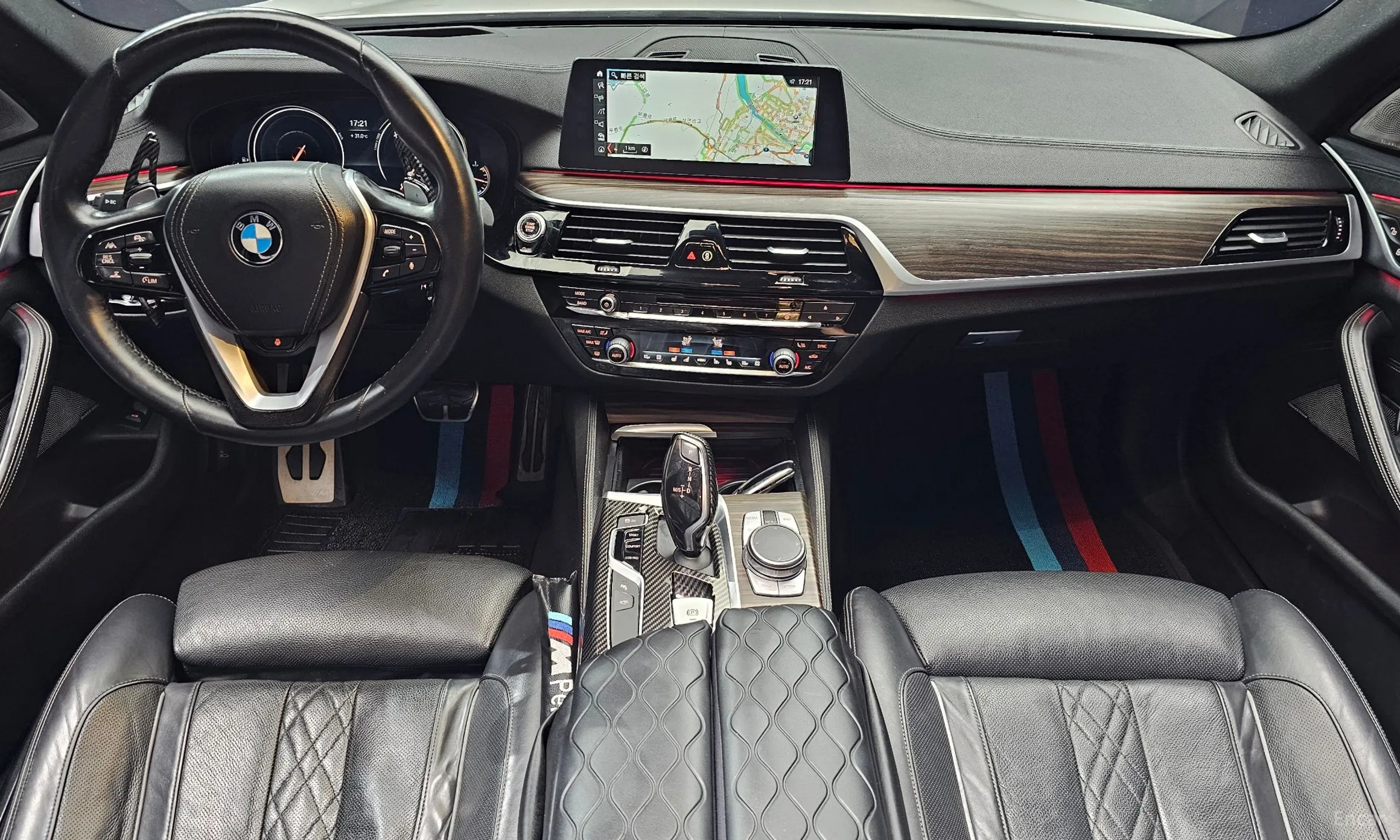 BMW 5 Series (G30) превью 7