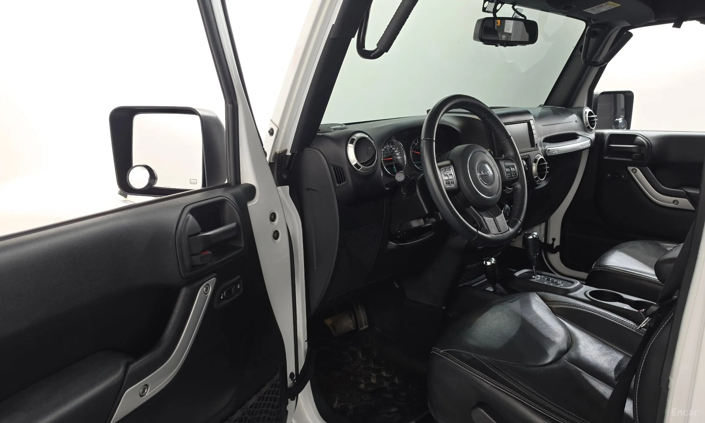 Jeep Wrangler (JK) превью 10