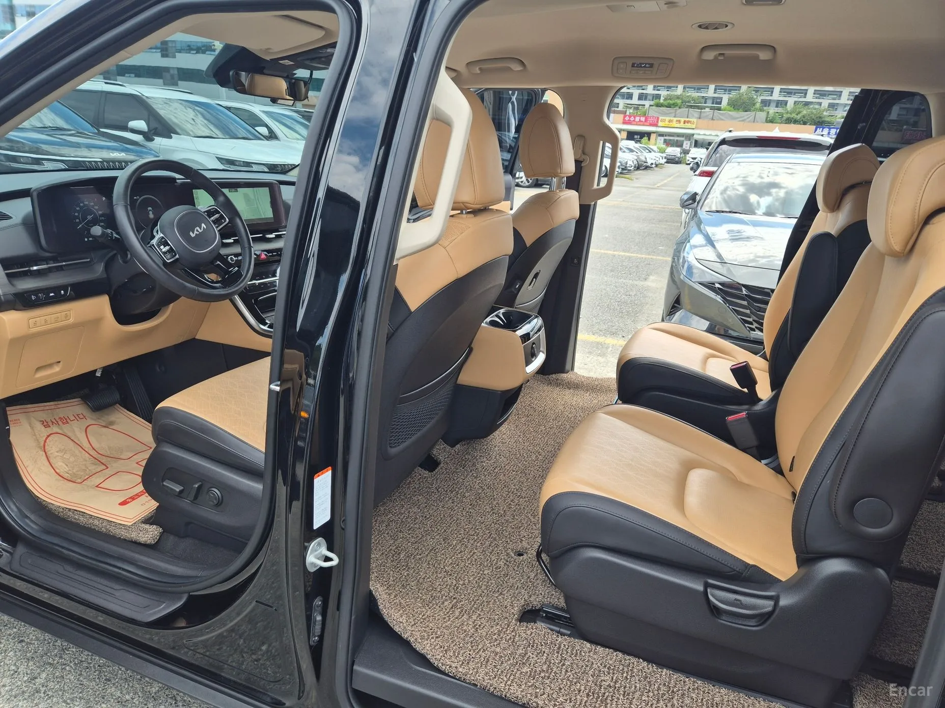 Kia Carnival Gen 4 превью 12