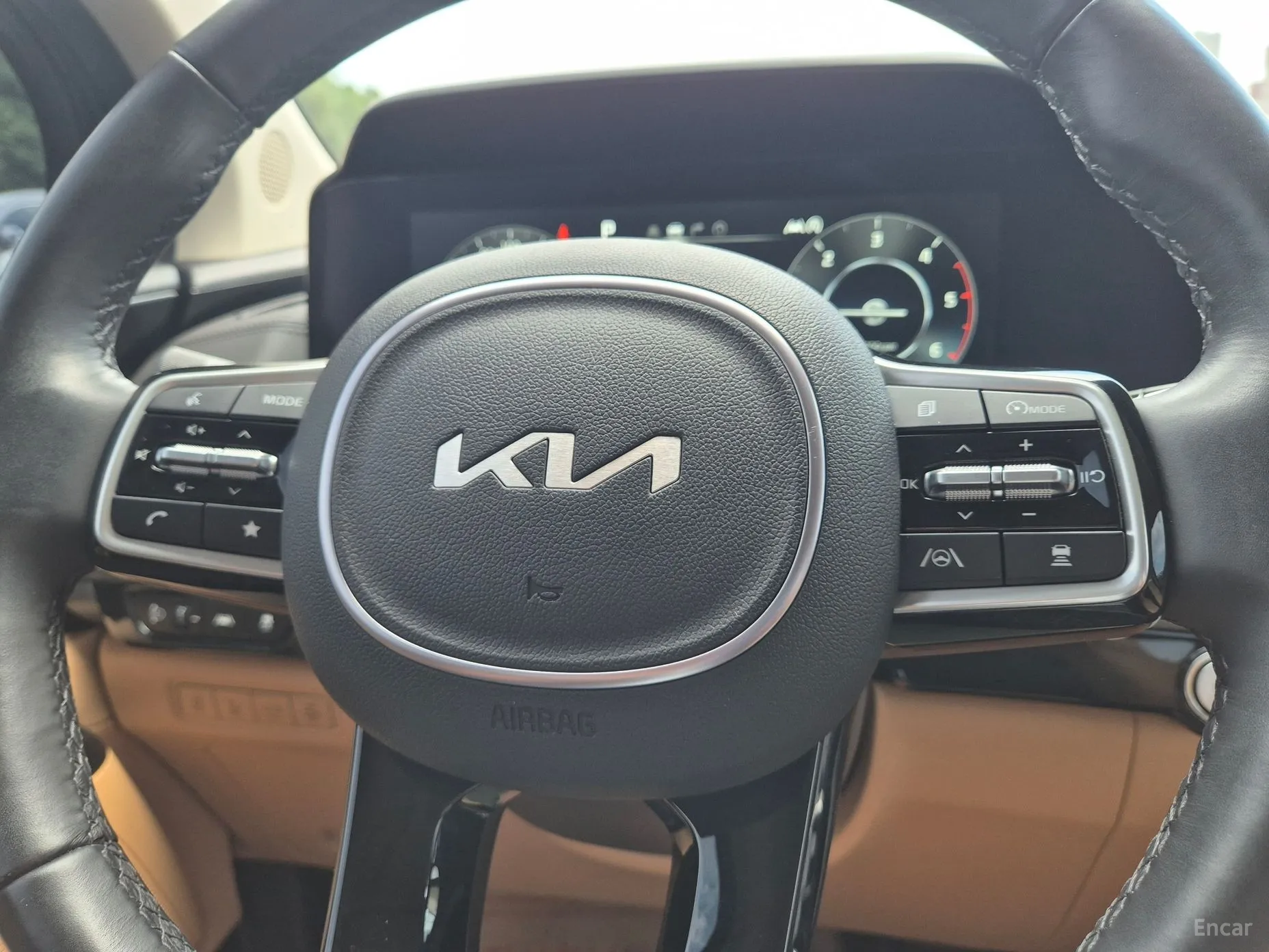 Kia Carnival Gen 4 превью 16