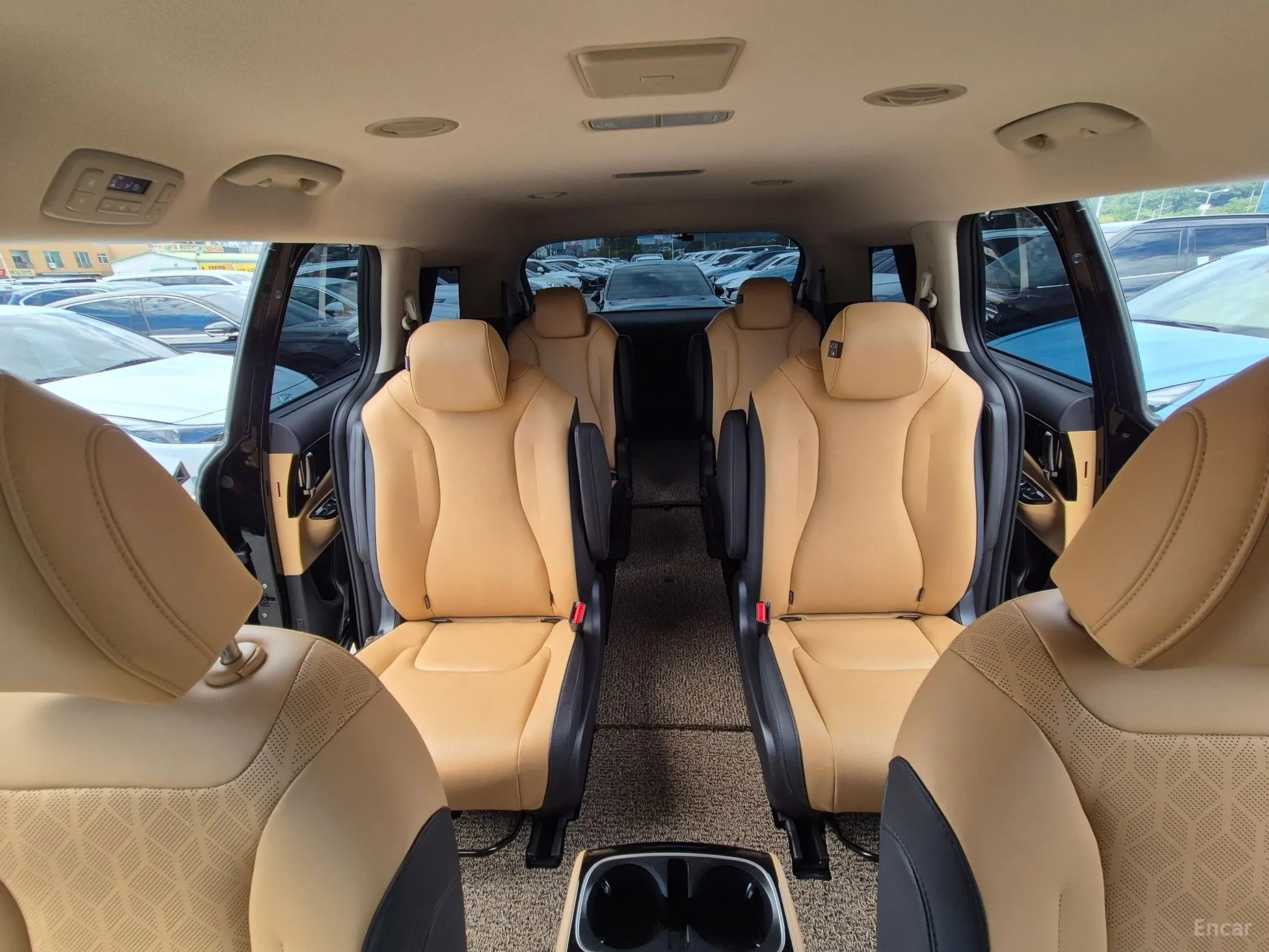 Kia Carnival Gen 4 превью 19