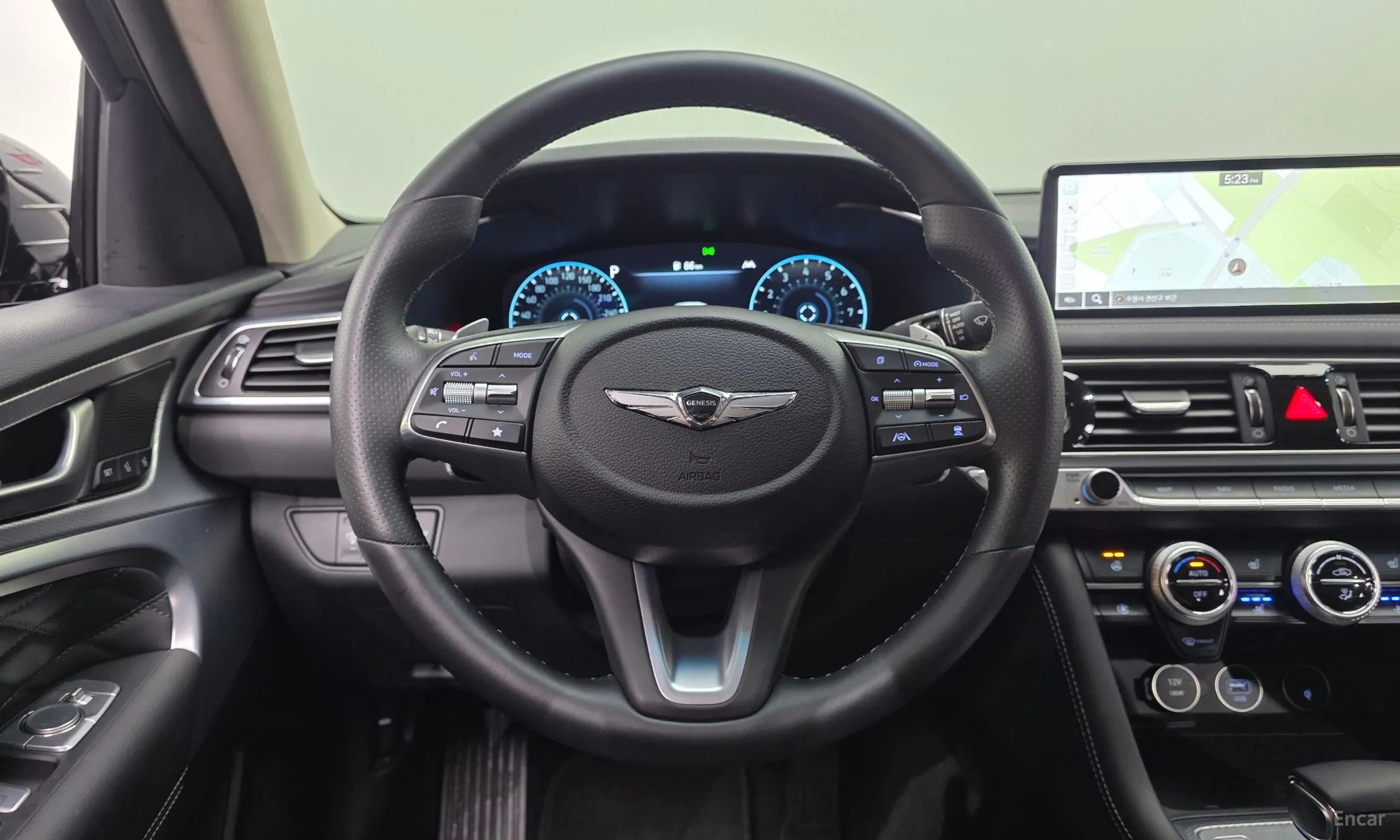 Genesis G70 превью 15